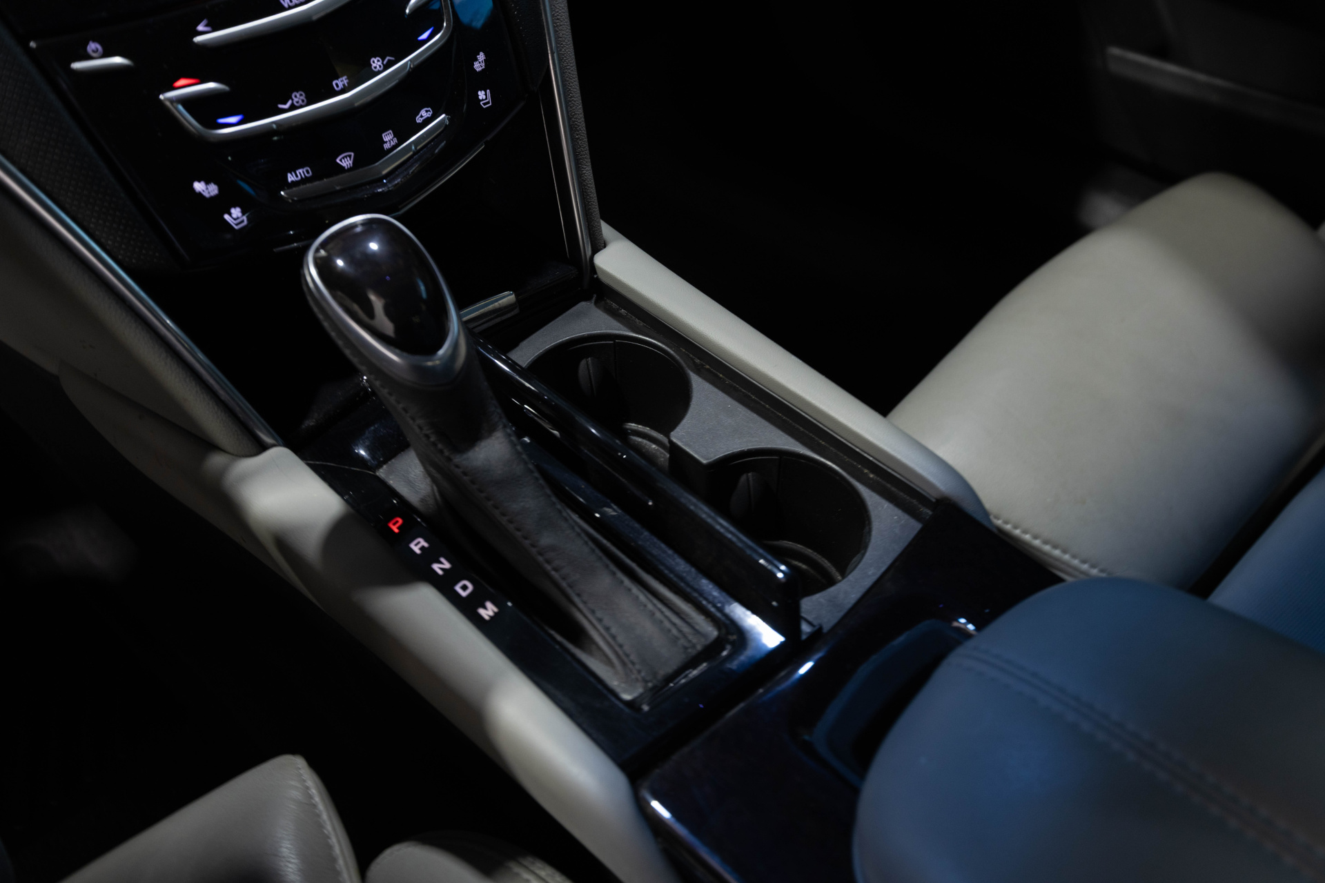 2013 CADILLAC XTS - Image 28