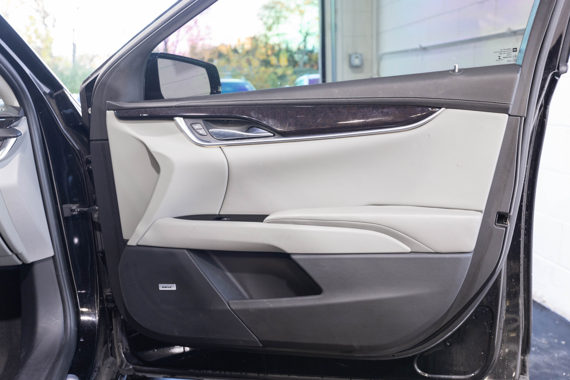 2013 CADILLAC XTS - Image 32