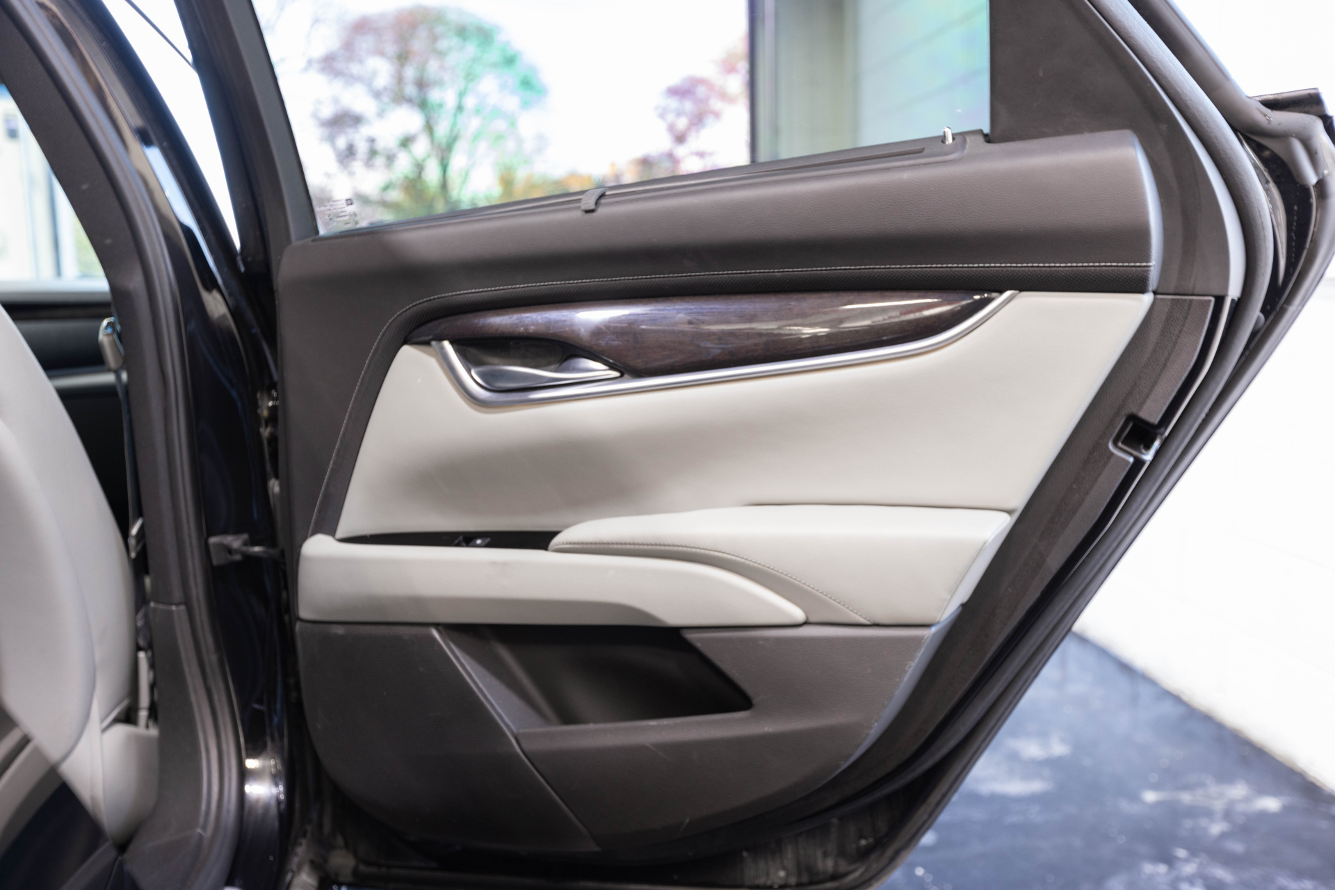 2013 CADILLAC XTS - Image 35