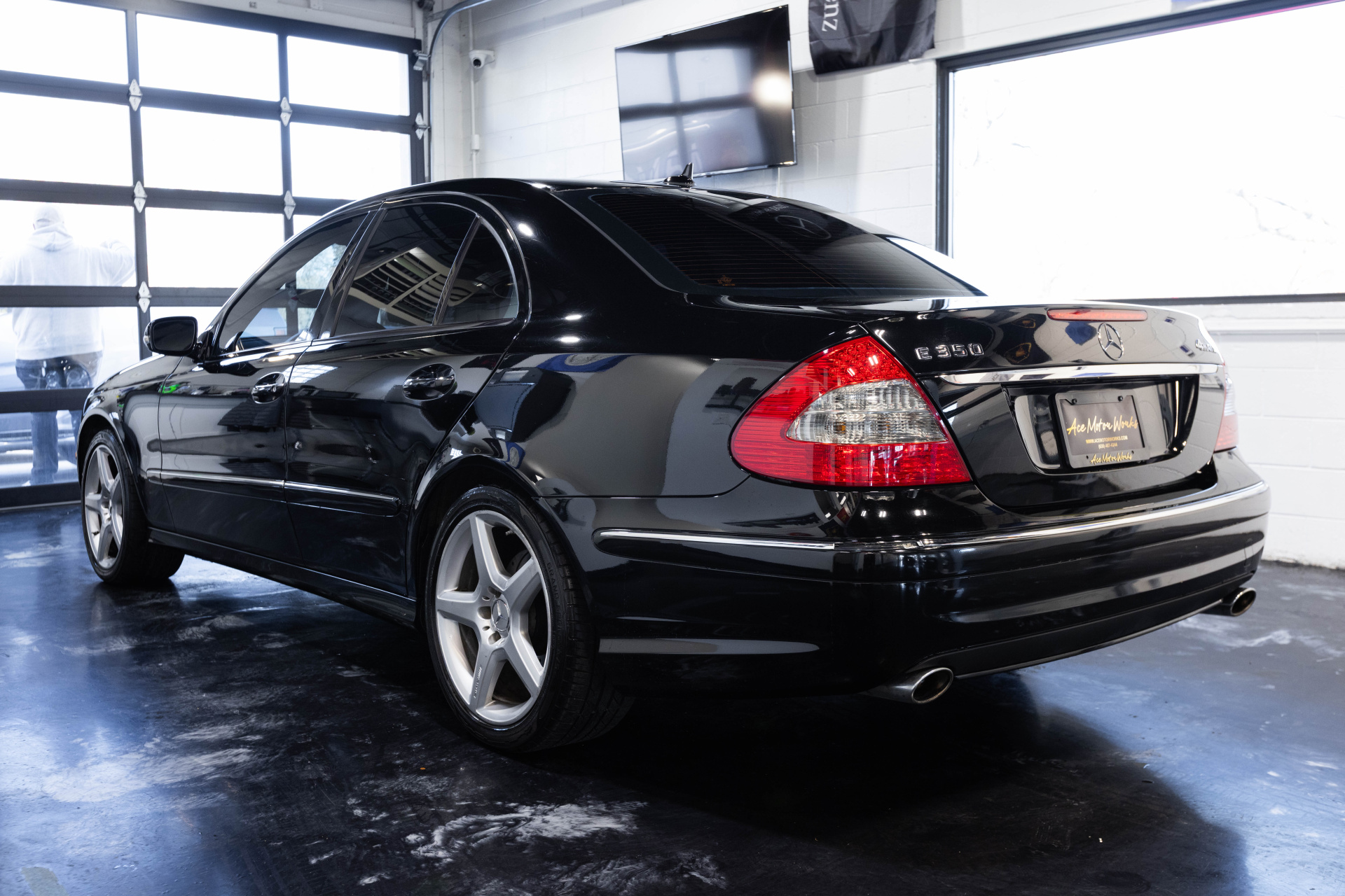 2009 MERCEDES-BENZ E-CLASS - Image 10