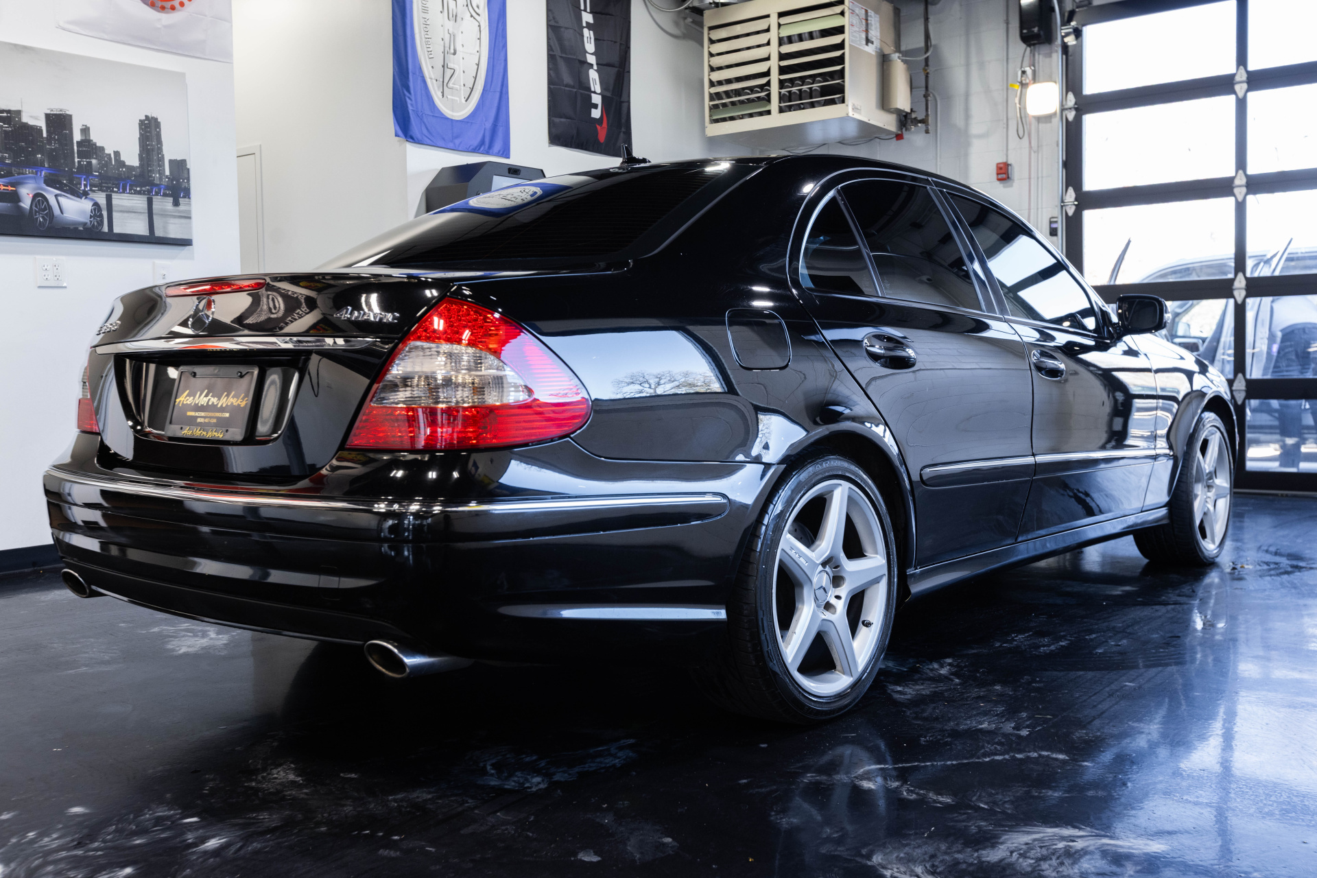 2009 MERCEDES-BENZ E-CLASS - Image 14