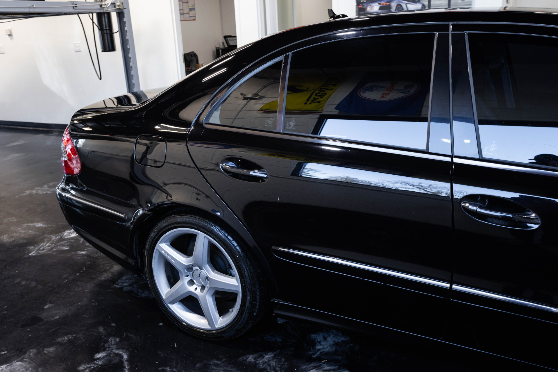 2009 MERCEDES-BENZ E-CLASS - Image 15