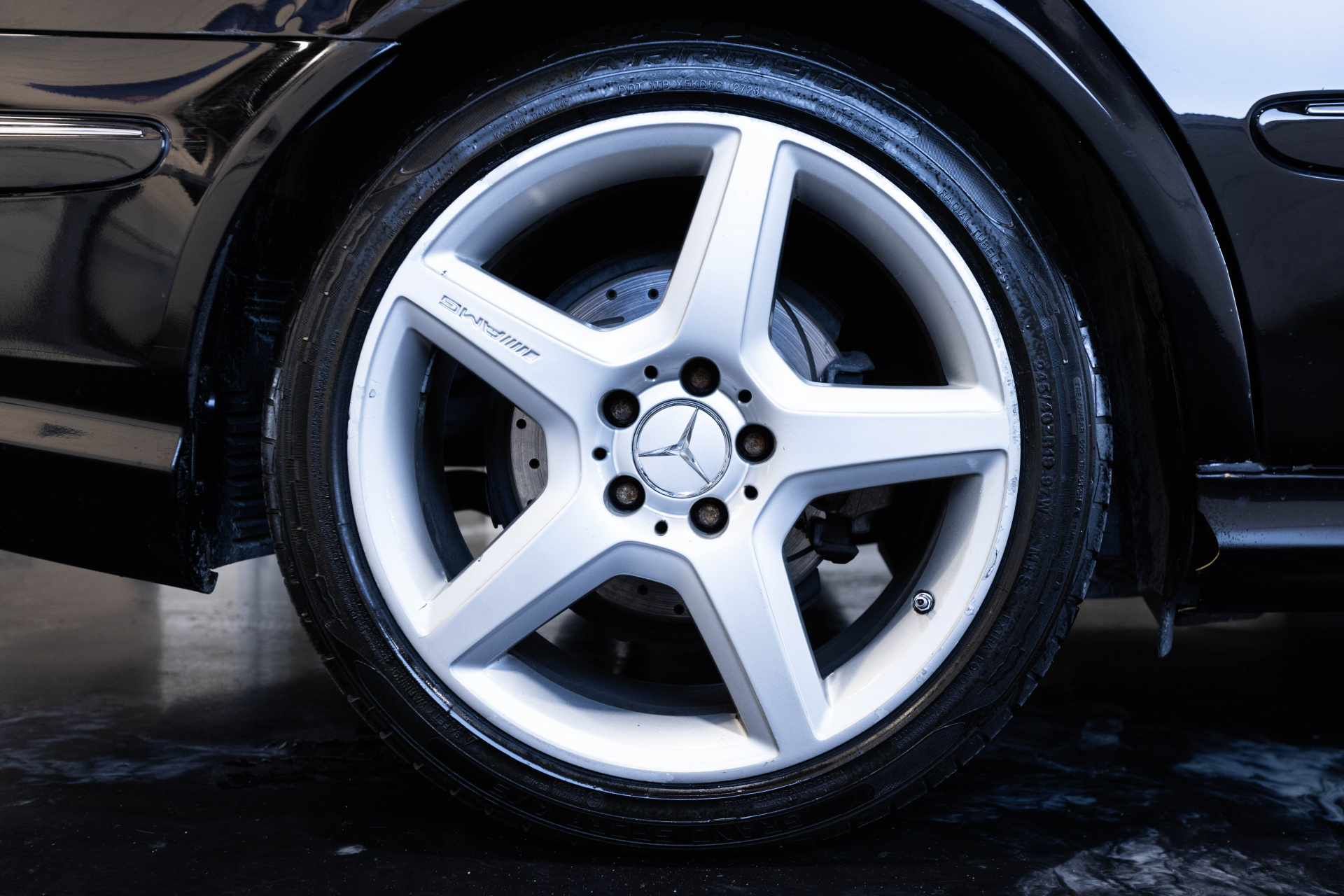 2009 MERCEDES-BENZ E-CLASS - Image 17