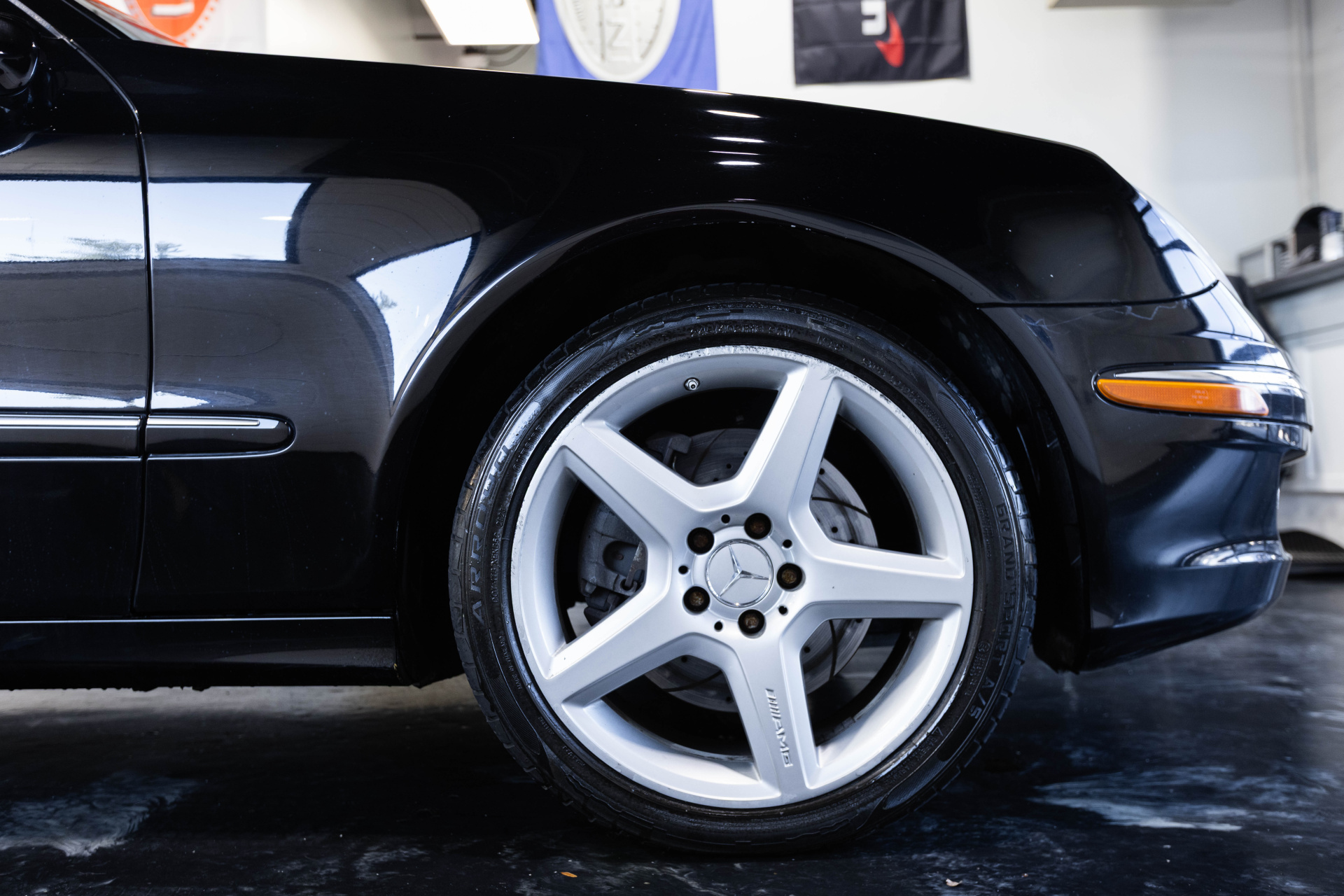 2009 MERCEDES-BENZ E-CLASS - Image 20