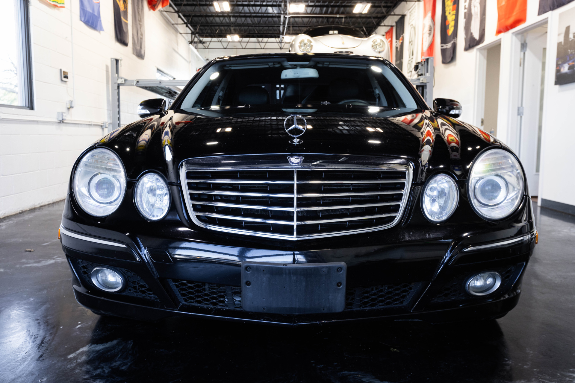 2009 MERCEDES-BENZ E-CLASS - Image 24