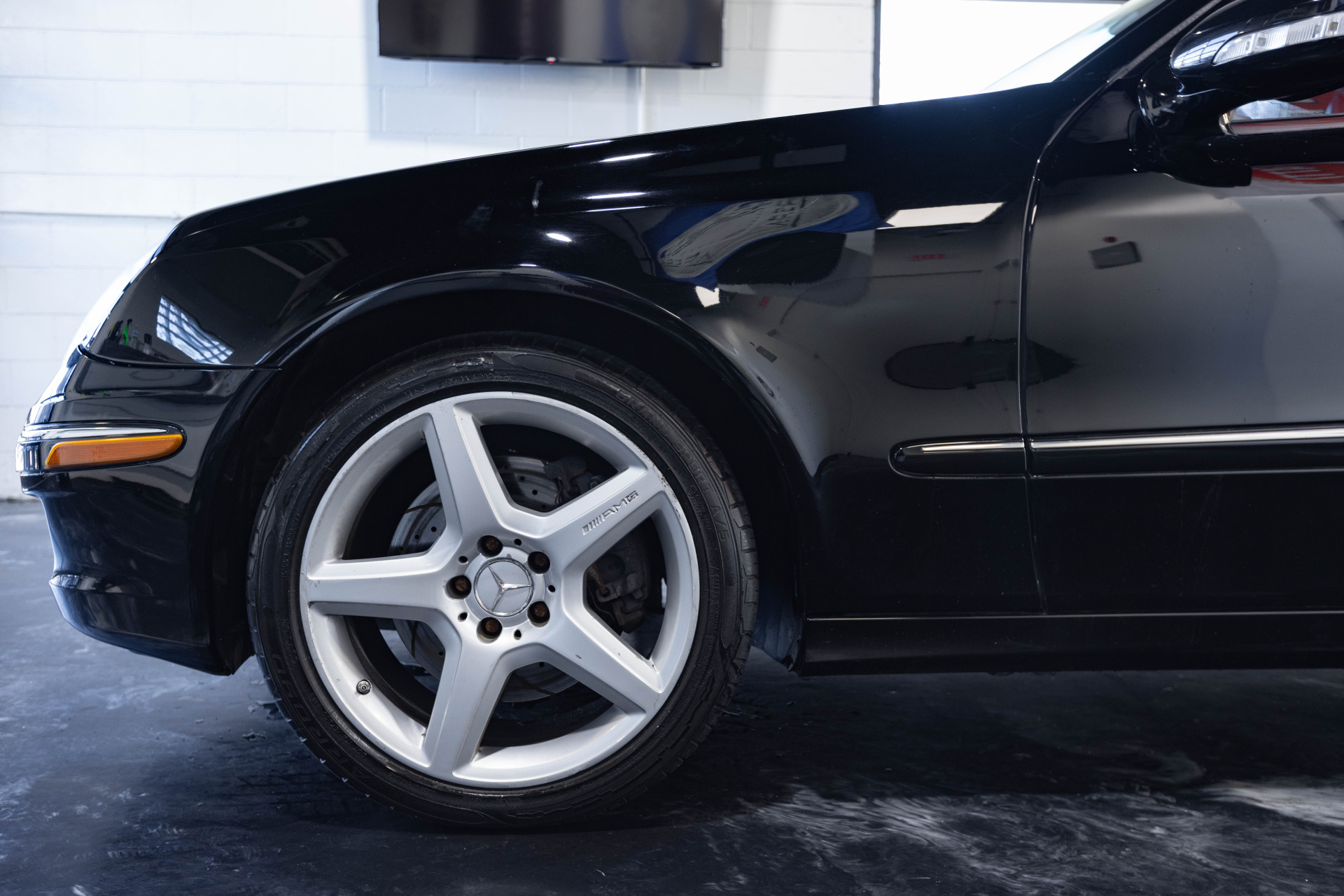 2009 MERCEDES-BENZ E-CLASS - Image 4