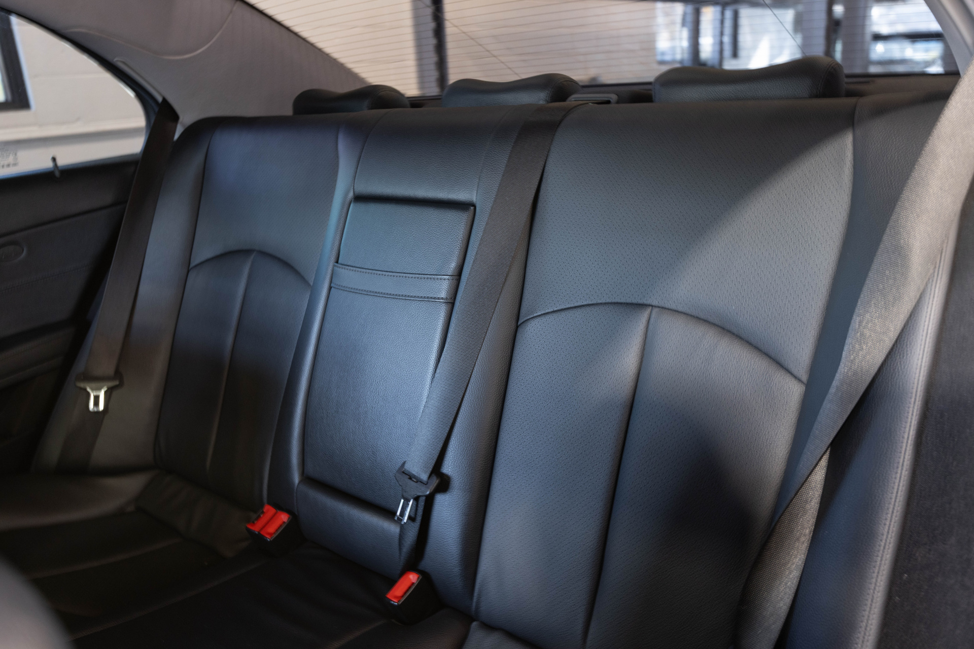 2009 MERCEDES-BENZ E-CLASS - Image 42