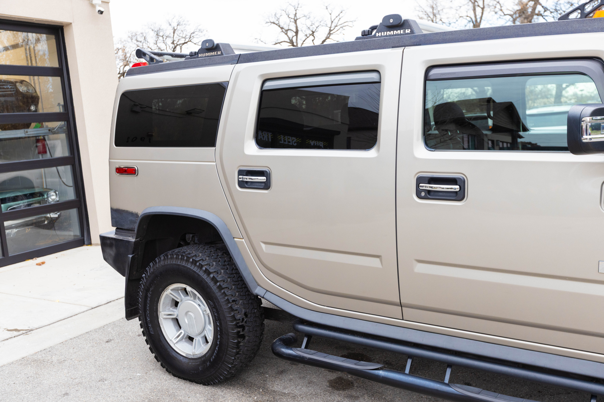 2005 HUMMER H2 - Image 15