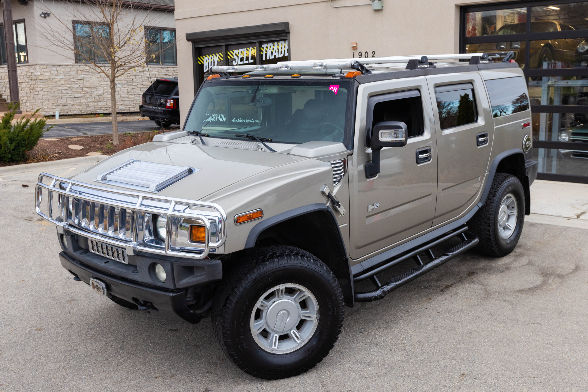 2005 HUMMER H2 - Image 2
