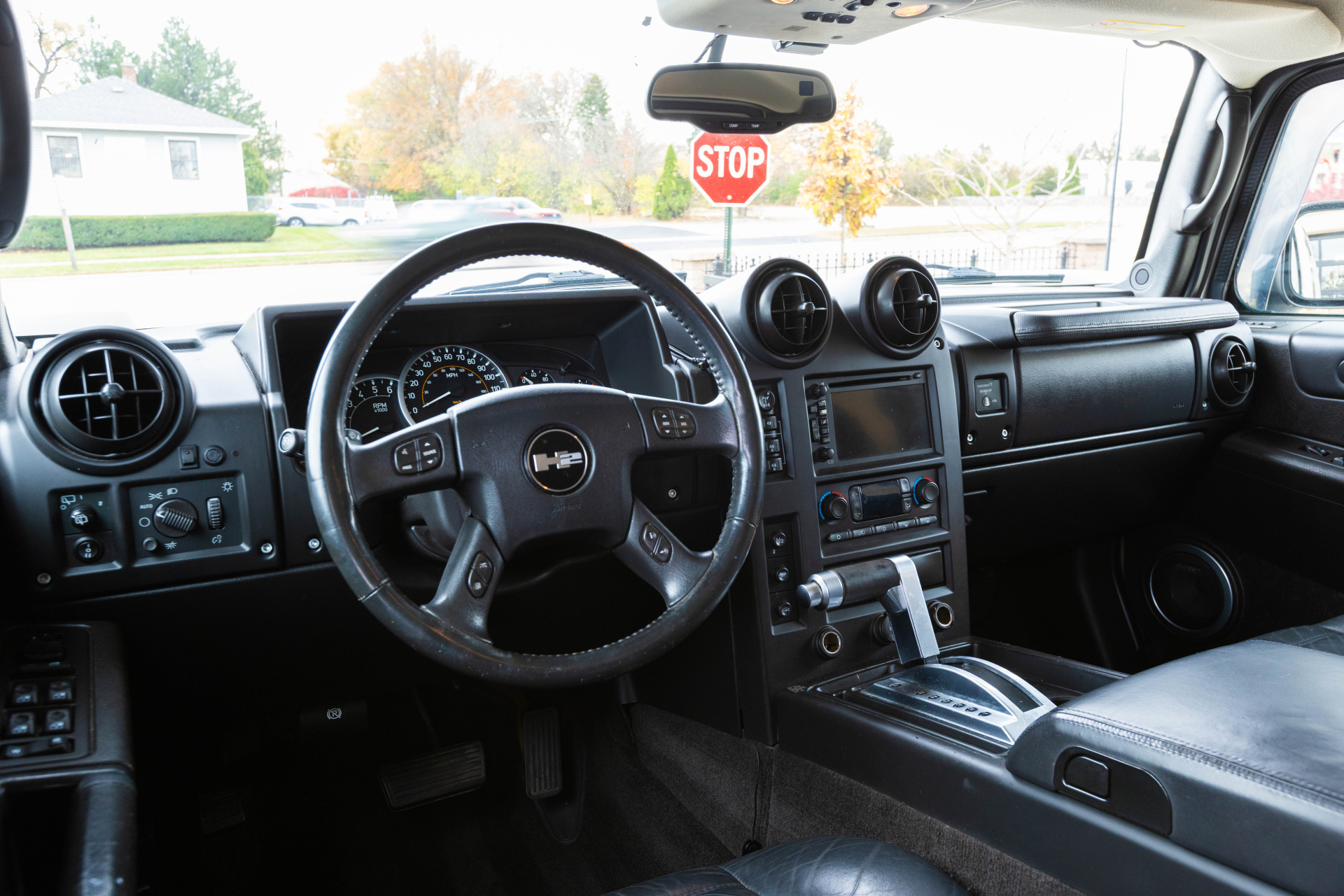 2005 HUMMER H2 - Image 25