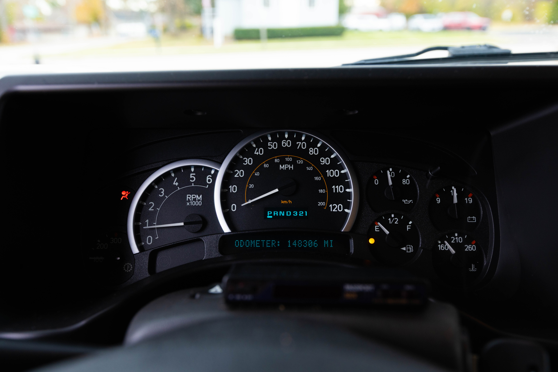 2005 HUMMER H2 - Image 30