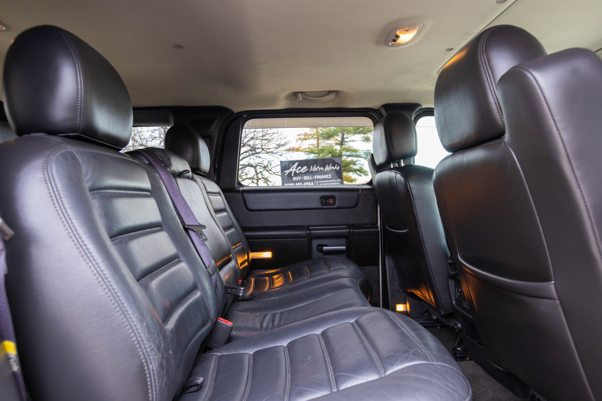 2005 HUMMER H2 - Image 39