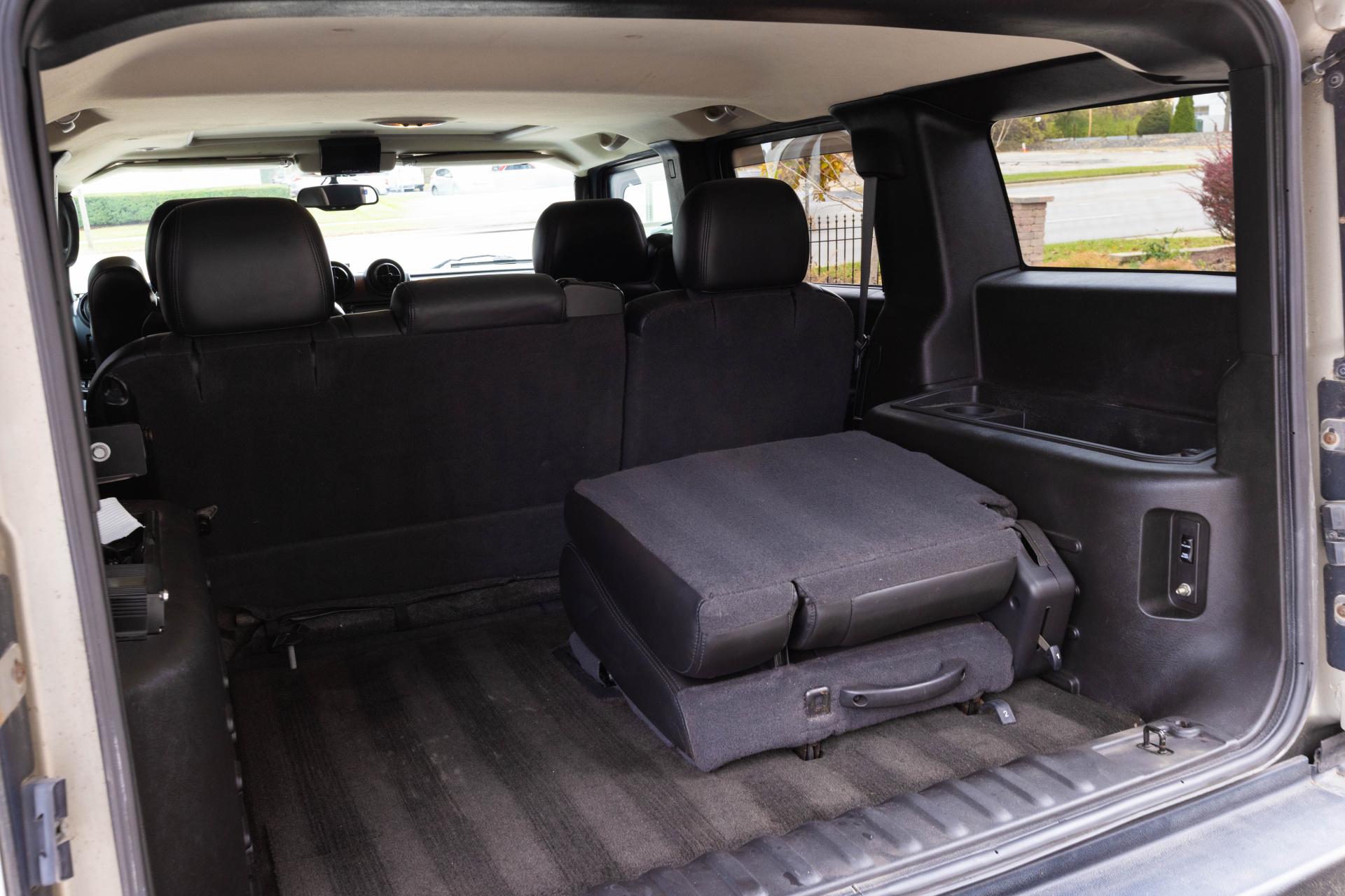 2005 HUMMER H2 - Image 47