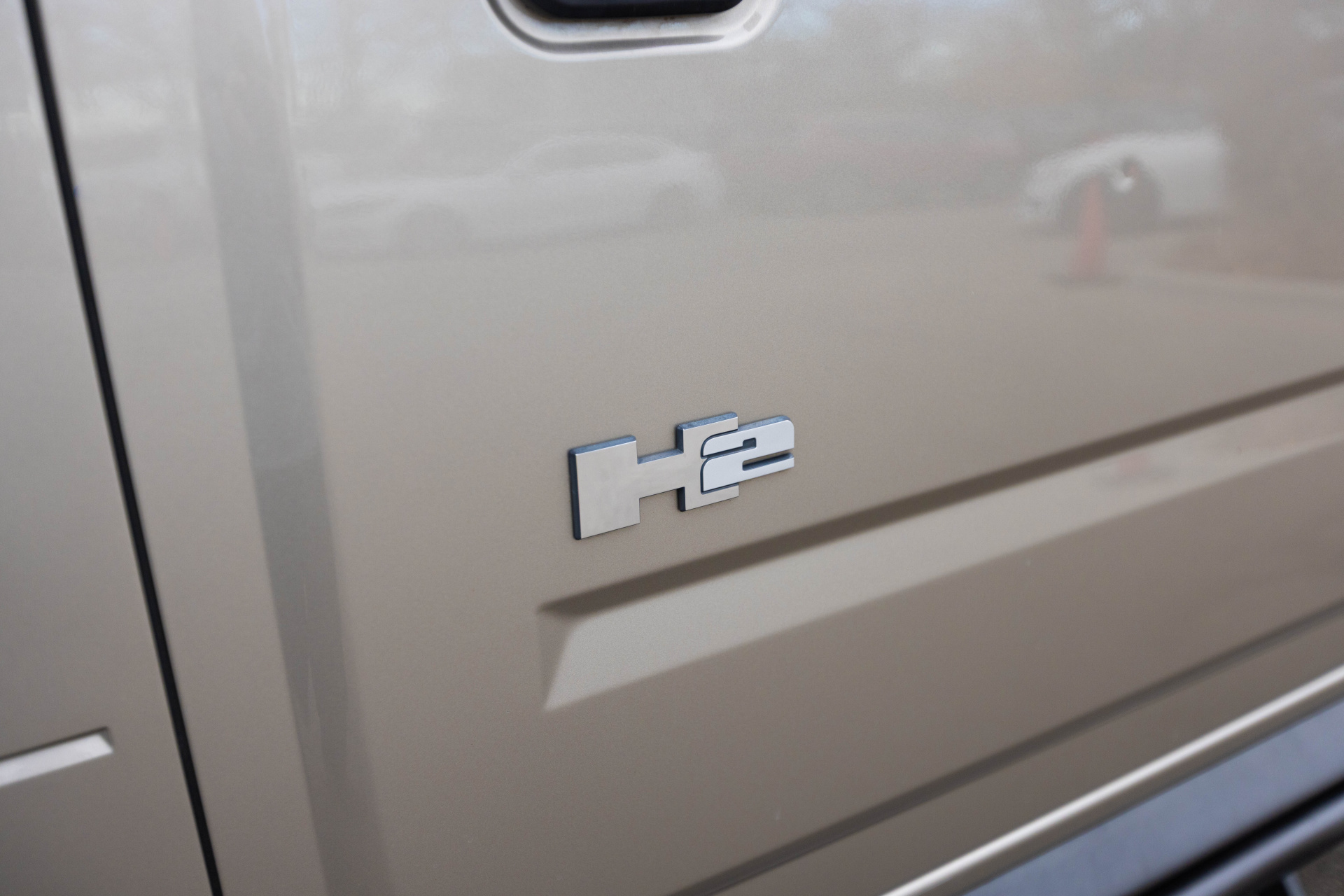 2005 HUMMER H2 - Image 8