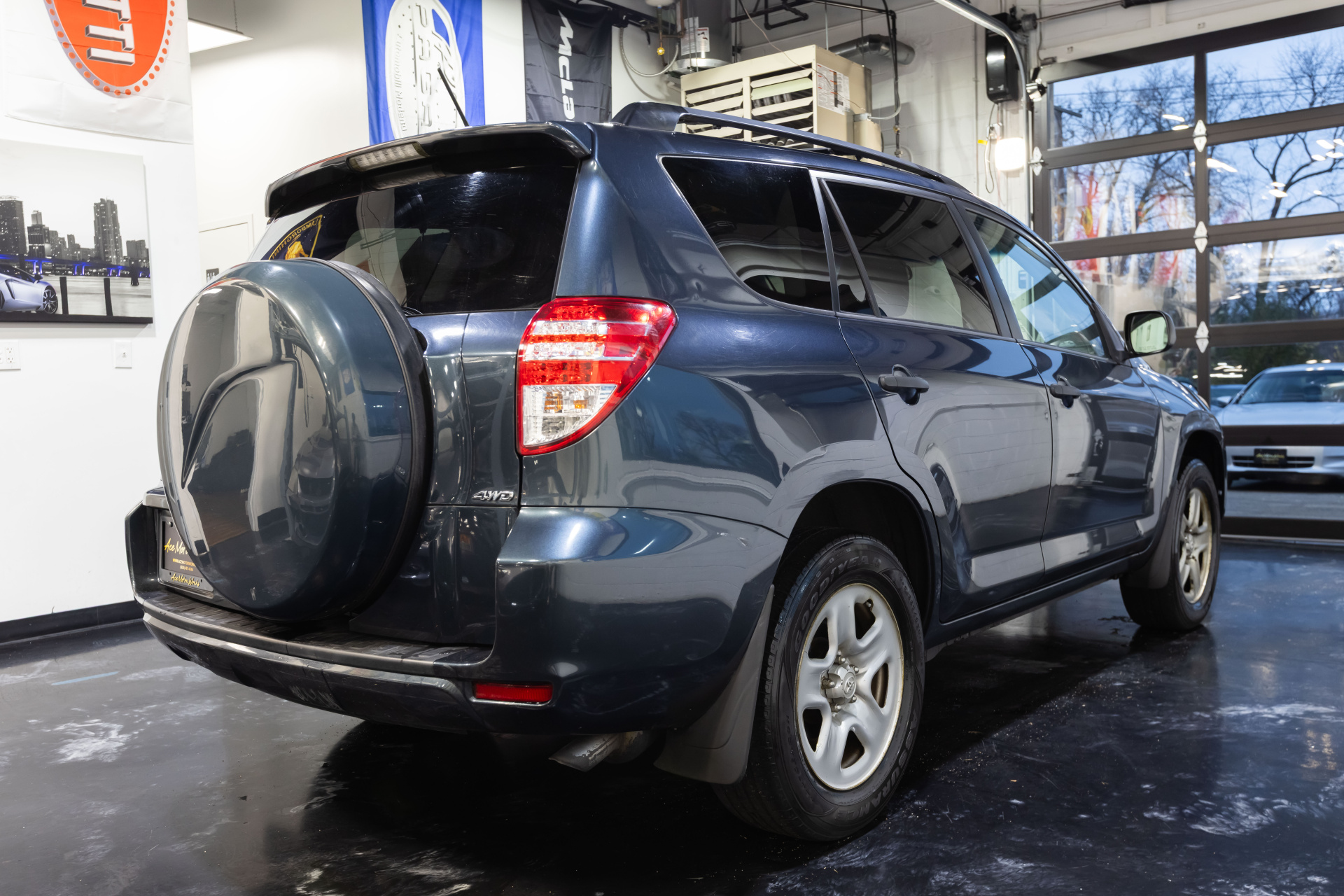 2011 TOYOTA RAV4 - Image 13