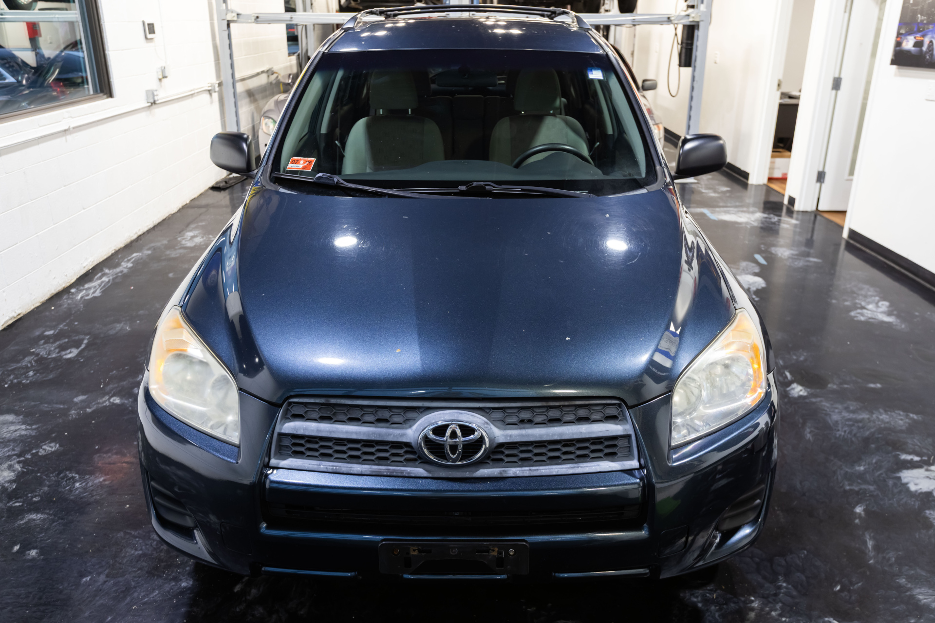 2011 TOYOTA RAV4 - Image 23