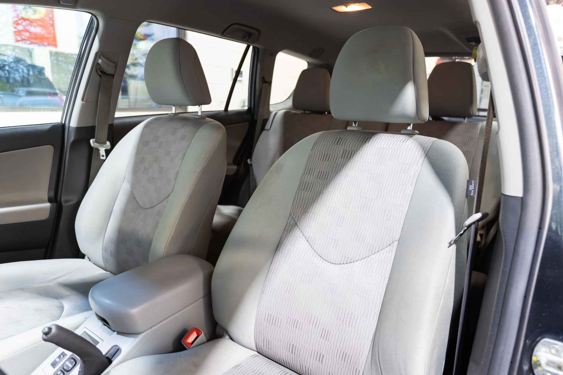 2011 TOYOTA RAV4 - Image 26