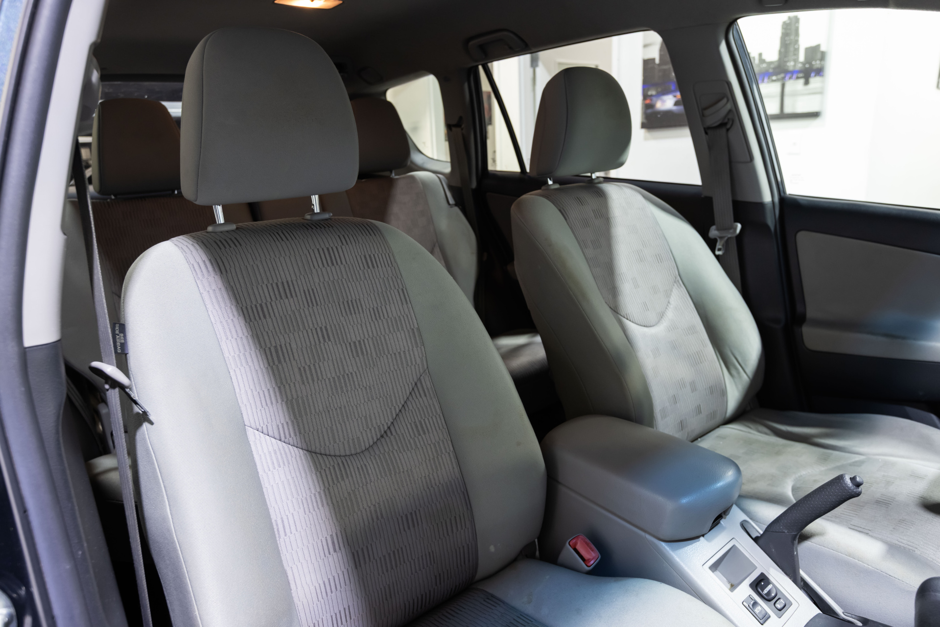 2011 TOYOTA RAV4 - Image 35