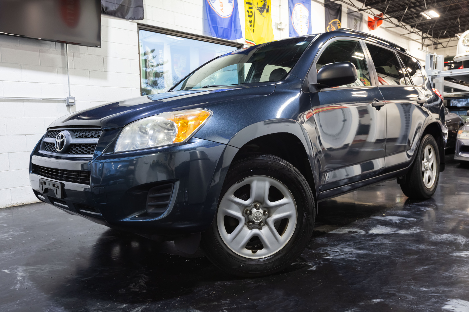 2011 TOYOTA RAV4 - Image 1