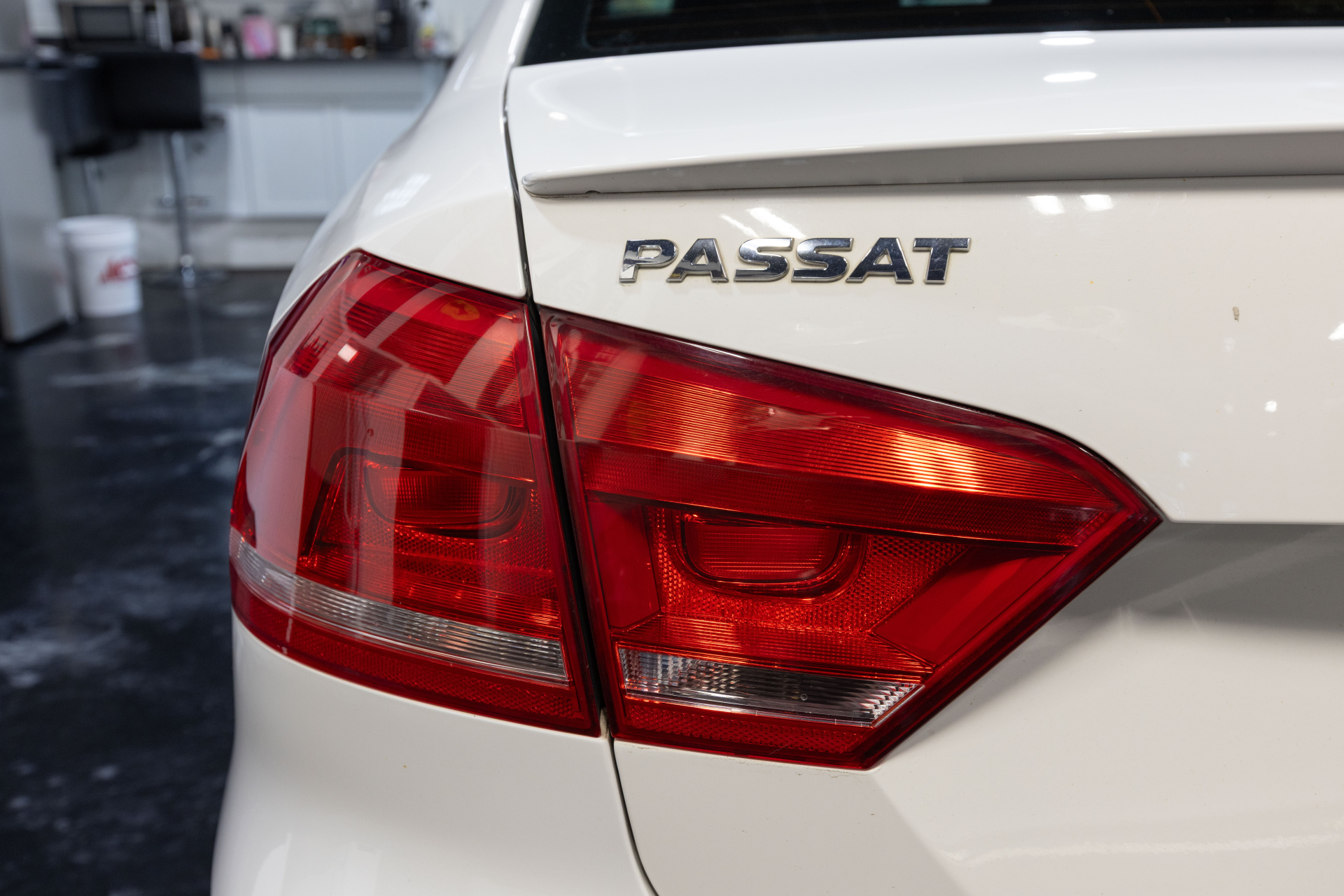 2014 VOLKSWAGEN PASSAT - Image 13