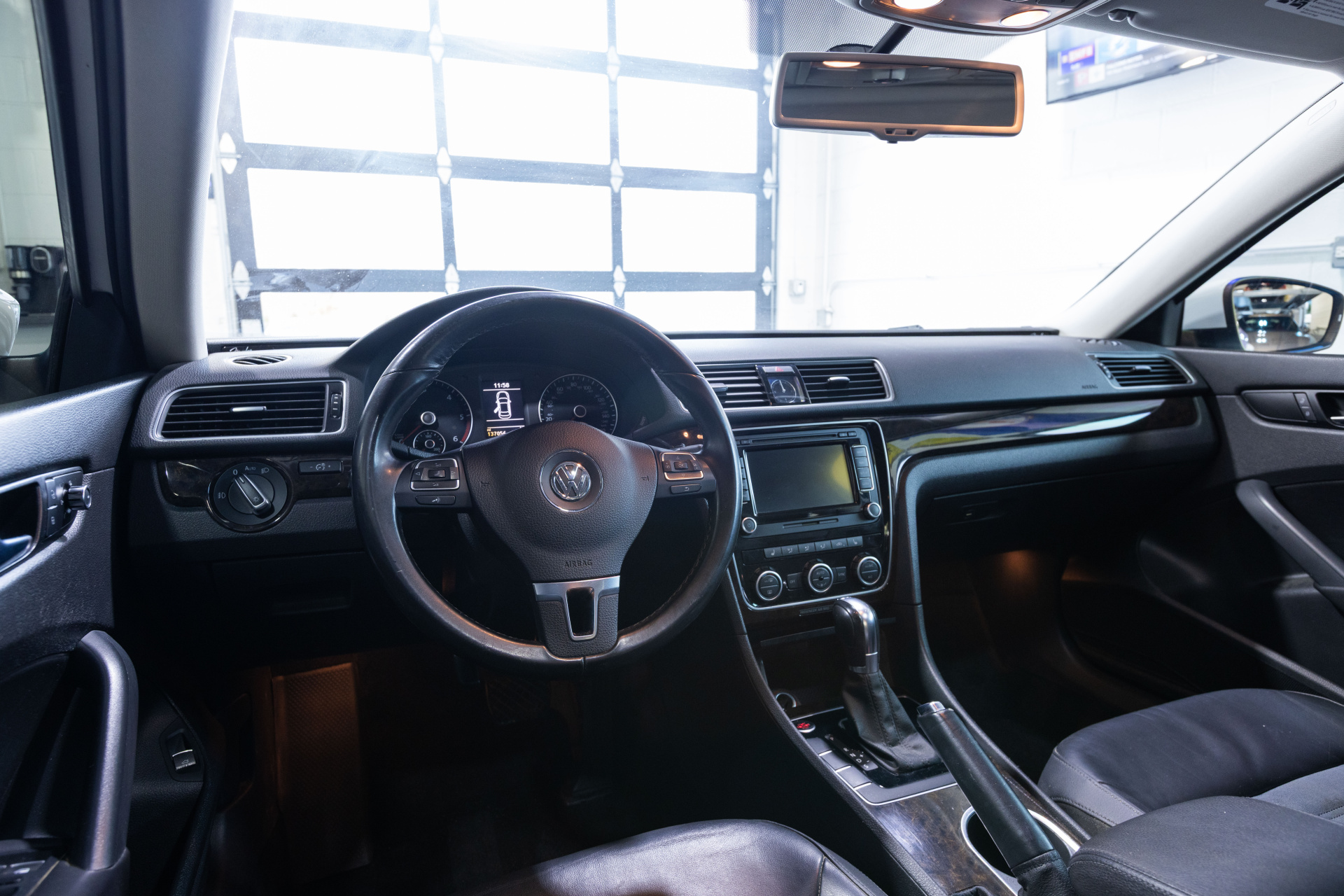 2014 VOLKSWAGEN PASSAT - Image 27