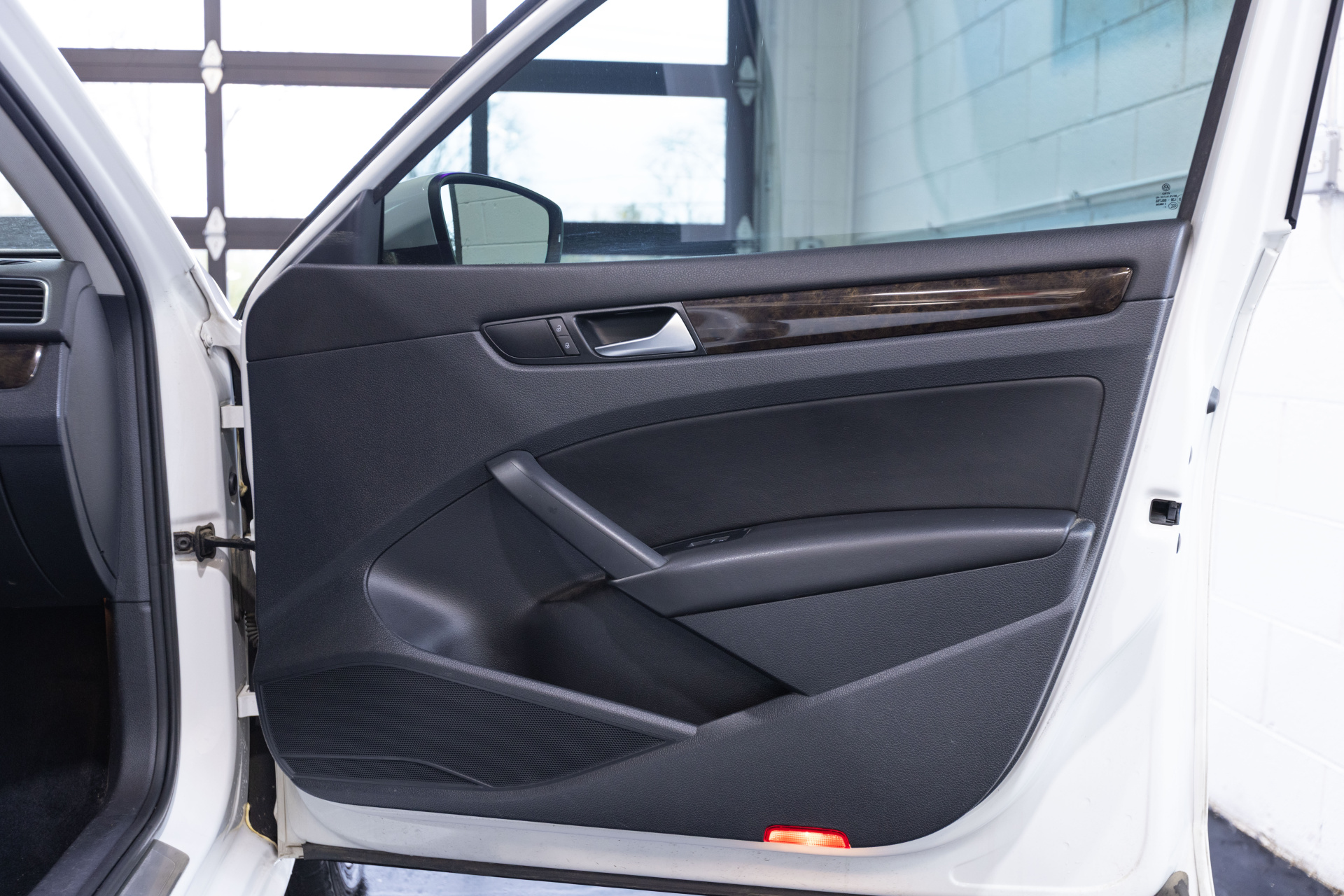 2014 VOLKSWAGEN PASSAT - Image 39