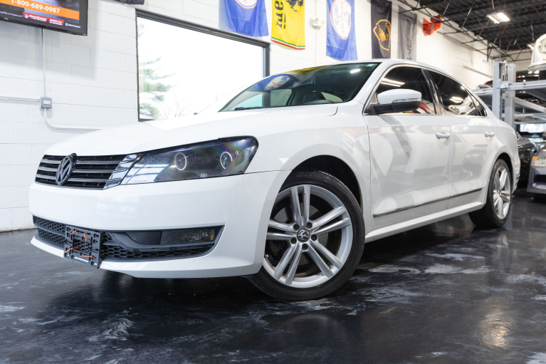 2014 Volkswagen Passat SEL Premium