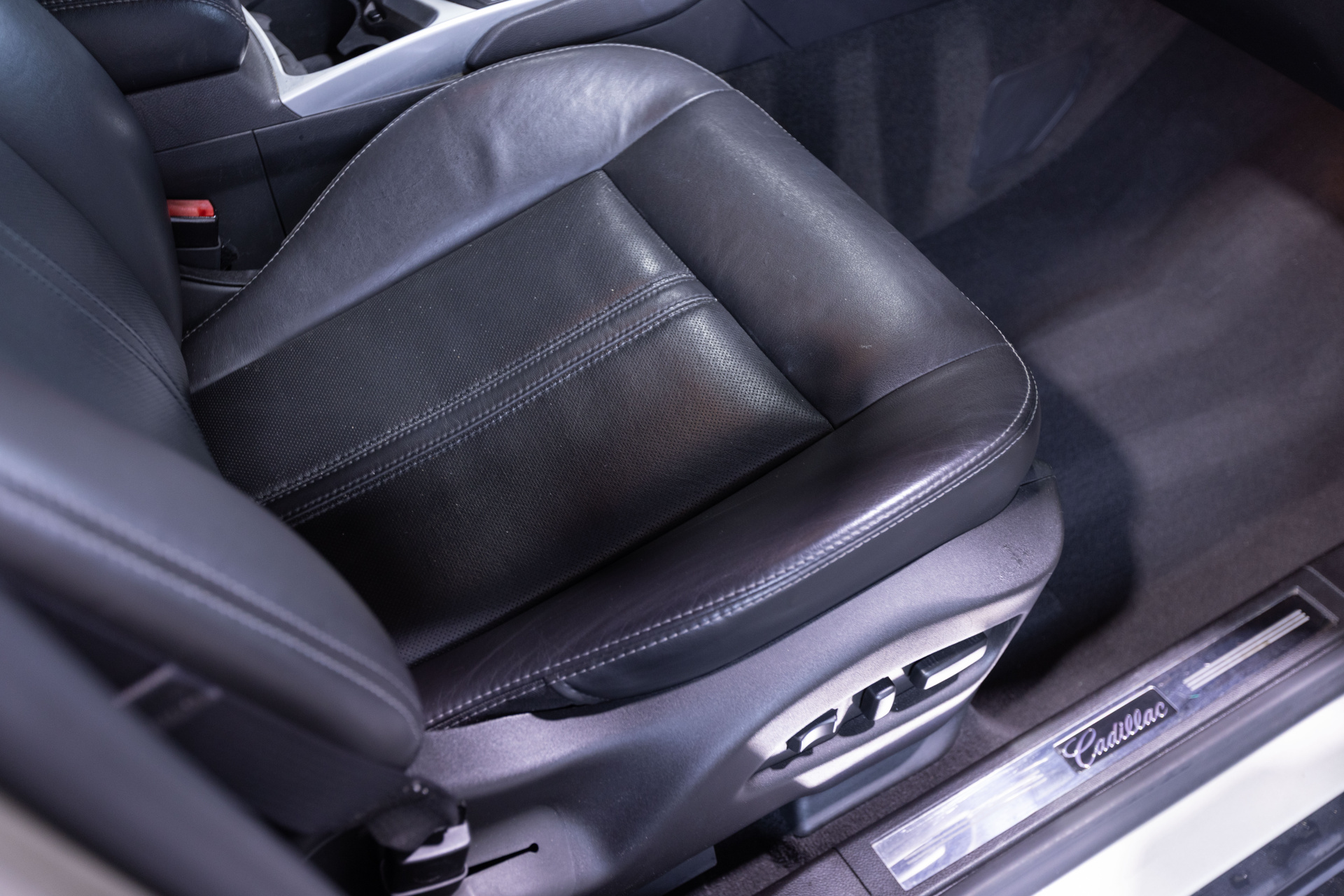 2016 CADILLAC SRX - Image 34