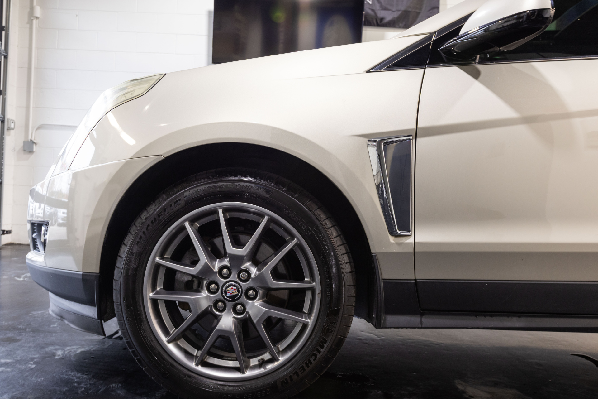 2016 CADILLAC SRX - Image 4