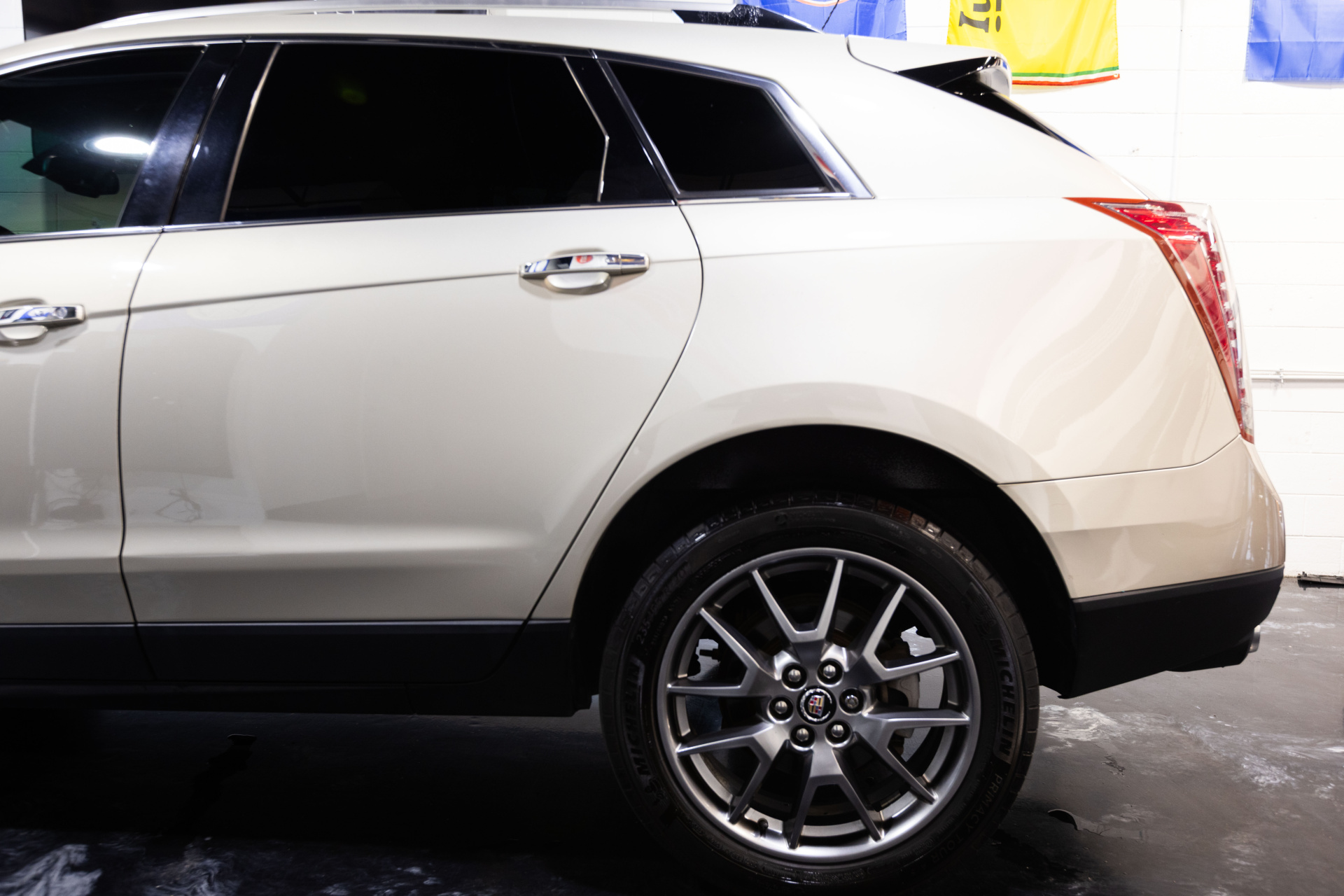 2016 CADILLAC SRX - Image 8