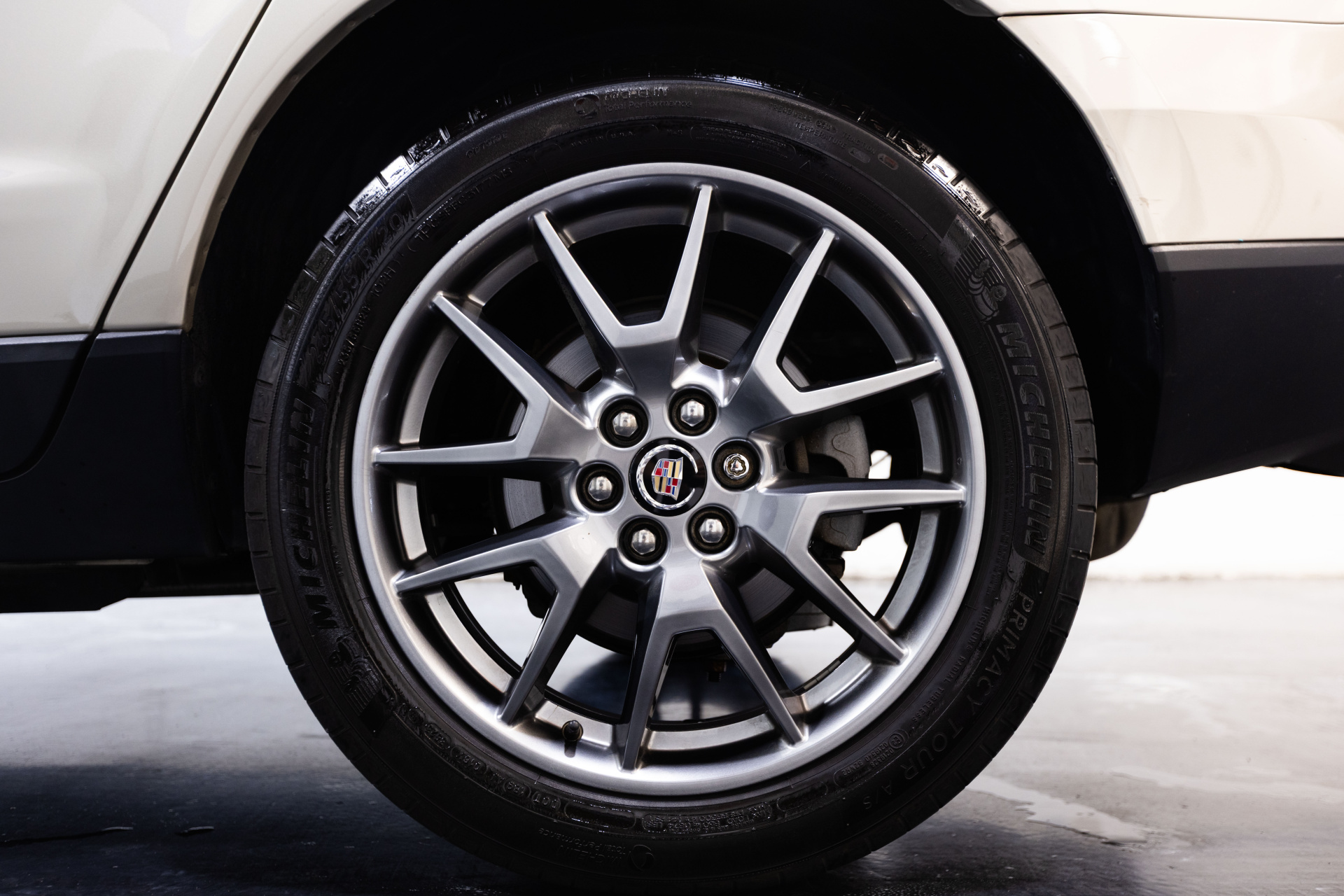 2016 CADILLAC SRX - Image 9