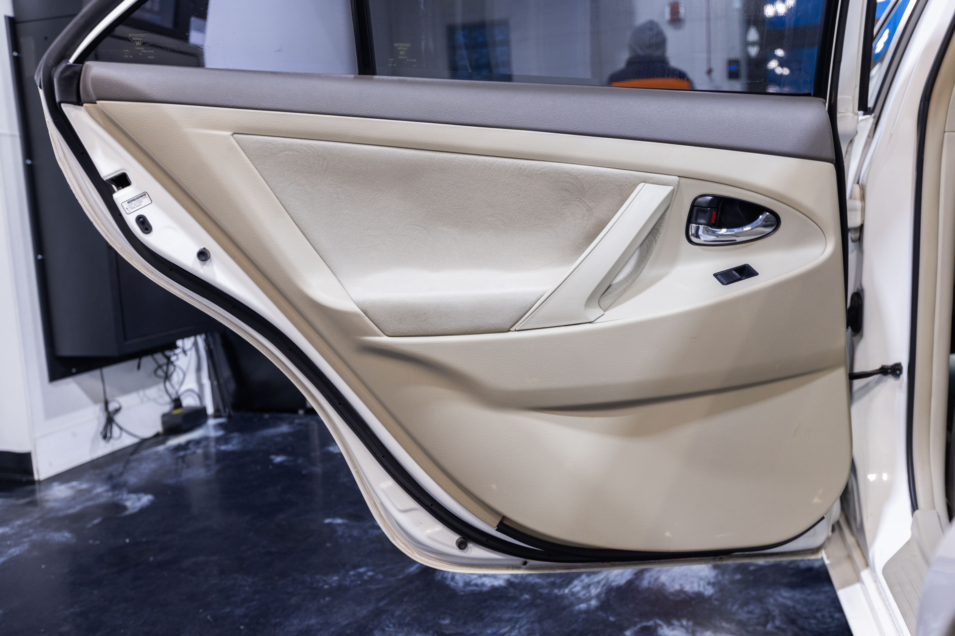 2009 TOYOTA CAMRY - Image 37