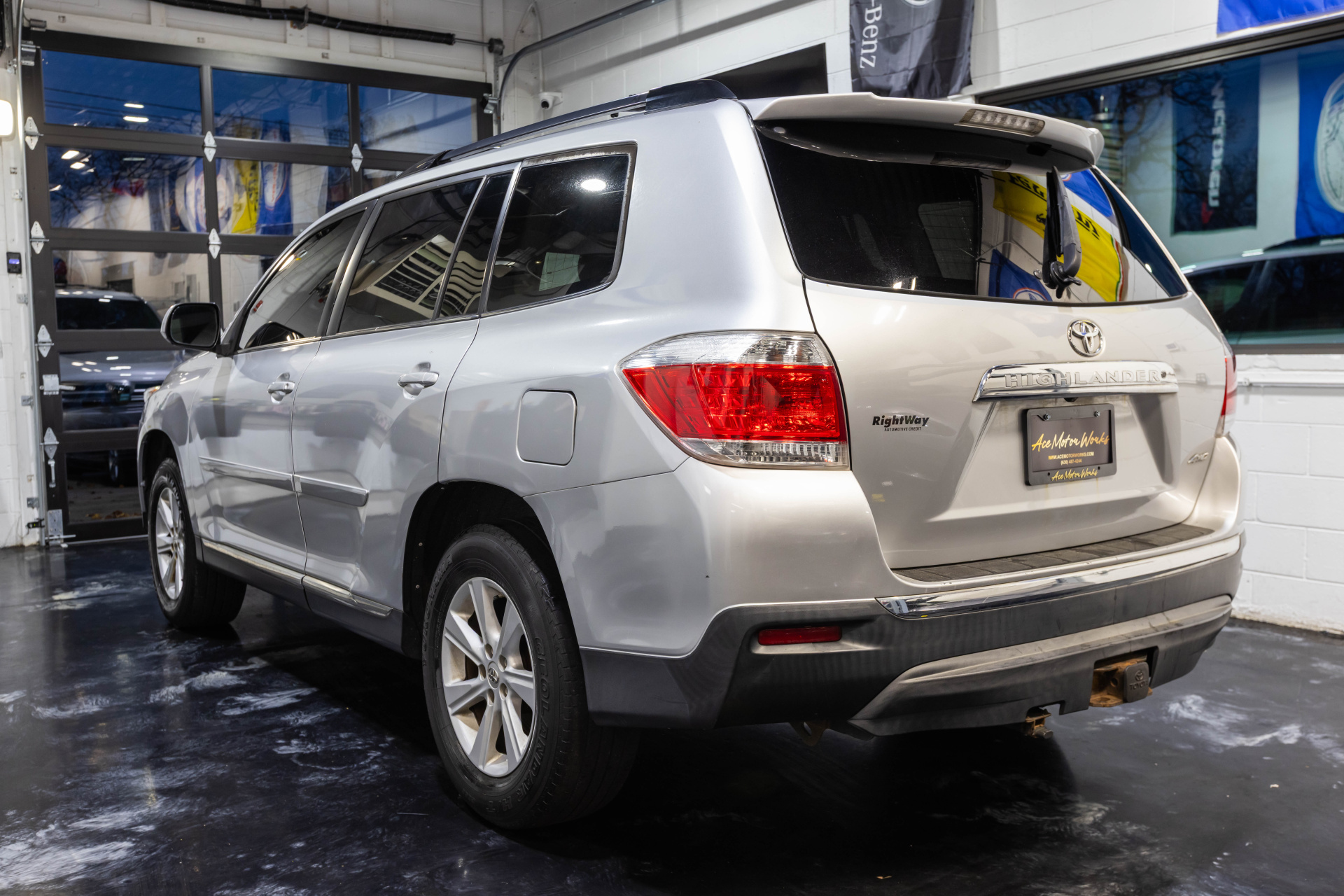 2013 TOYOTA HIGHLANDER - Image 10
