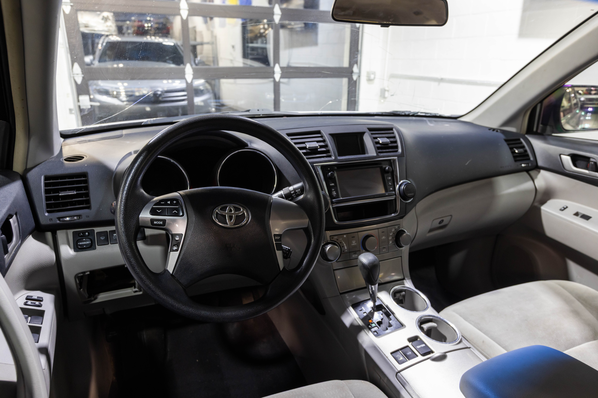 2013 TOYOTA HIGHLANDER - Image 22