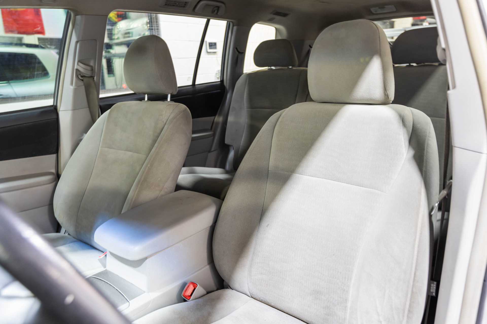 2013 TOYOTA HIGHLANDER - Image 23