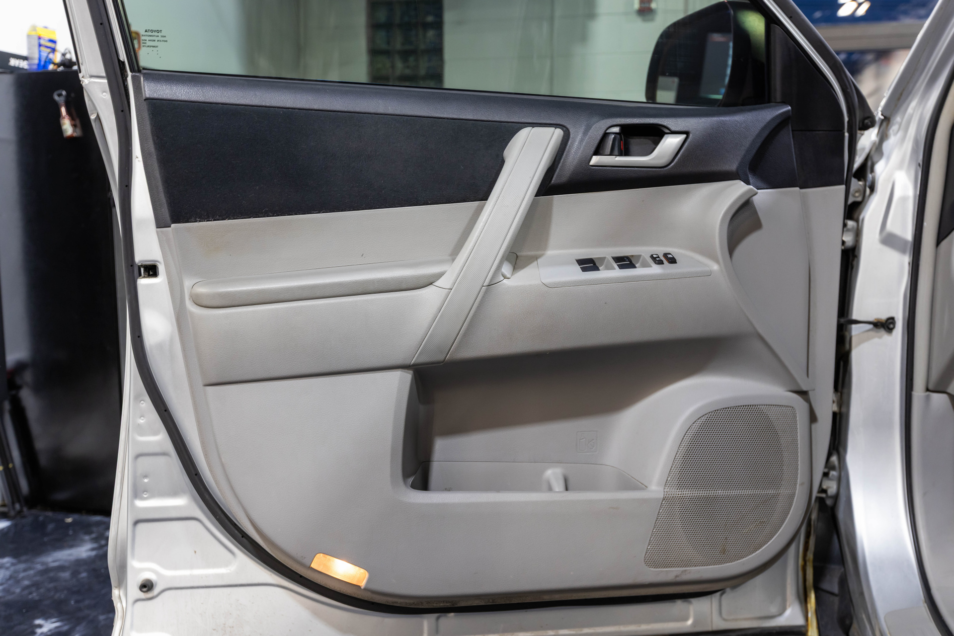 2013 TOYOTA HIGHLANDER - Image 25