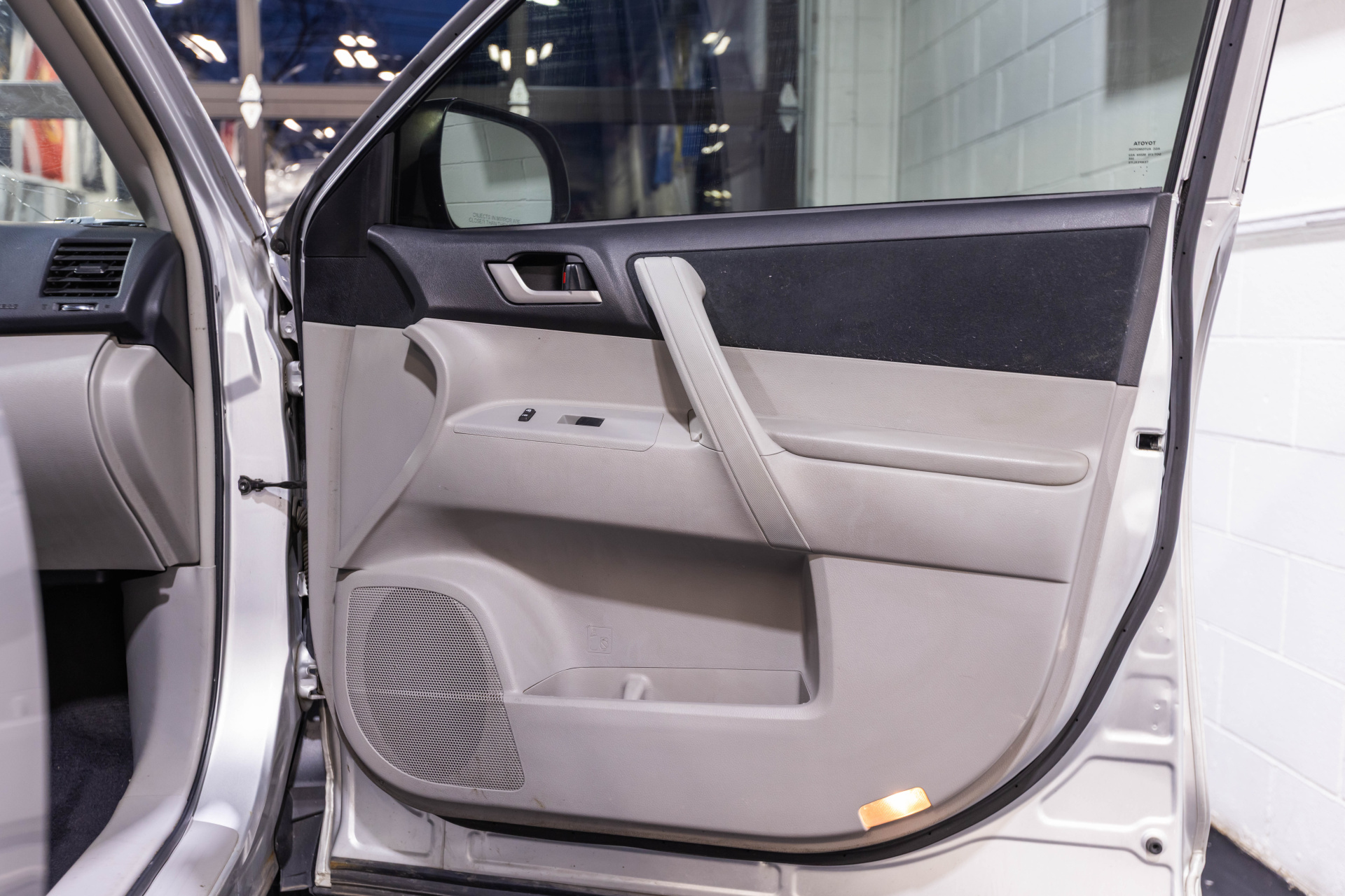 2013 TOYOTA HIGHLANDER - Image 34