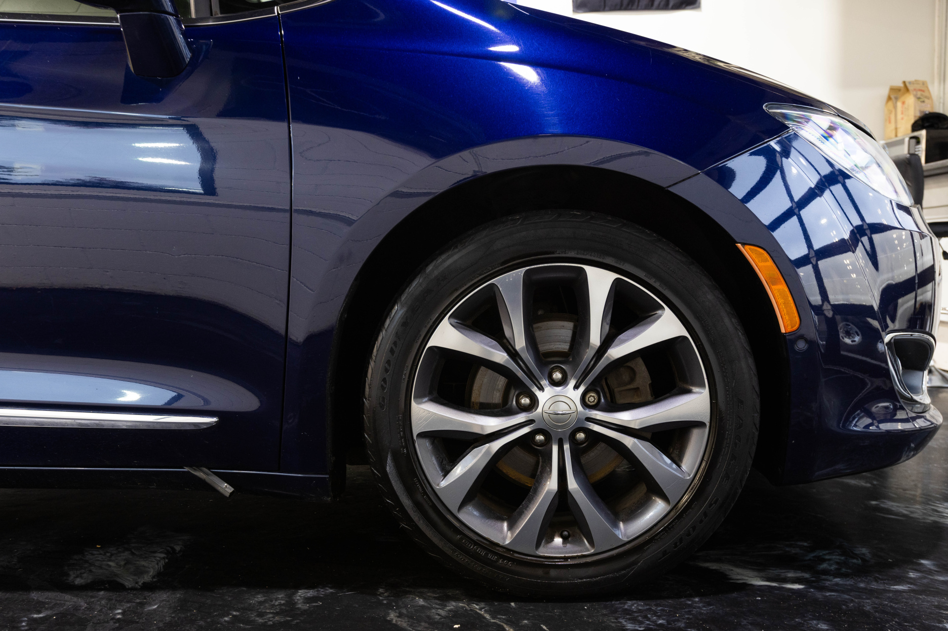 2017 CHRYSLER PACIFICA - Image 17