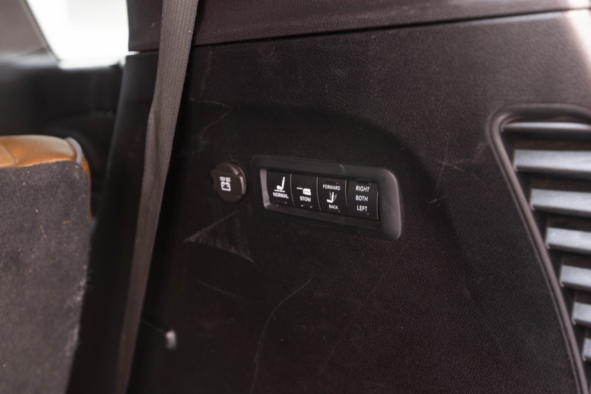 2017 CHRYSLER PACIFICA - Image 40