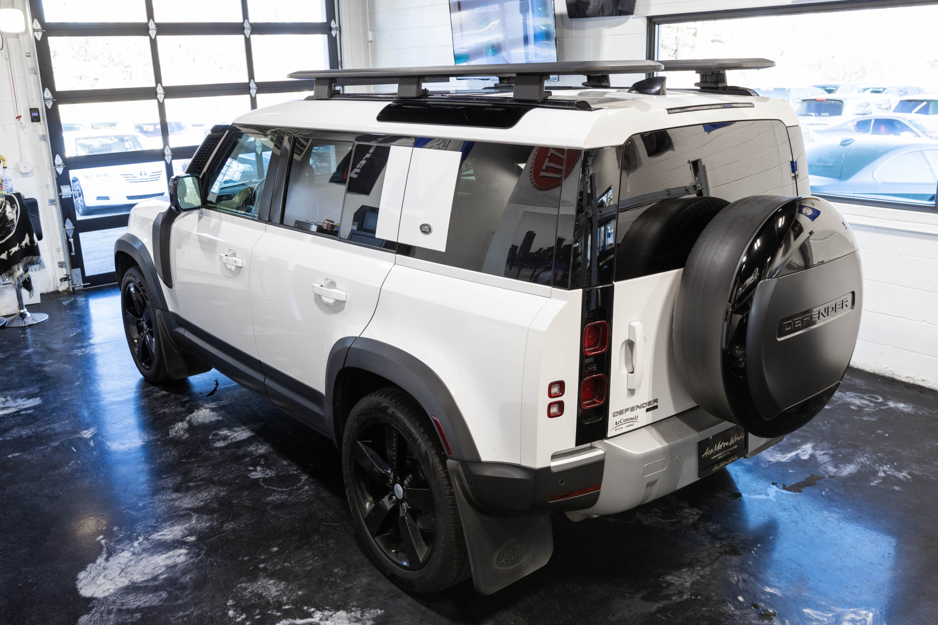 2022 LAND ROVER DEFENDER - Image 10