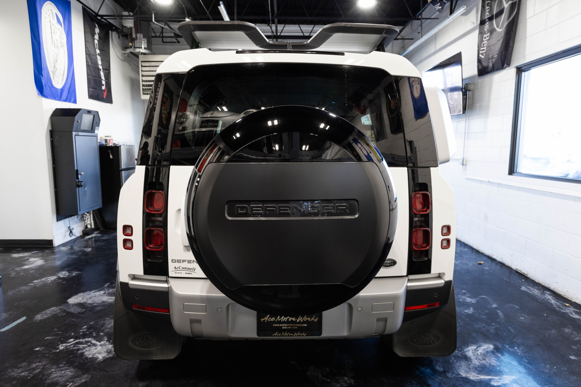 2022 LAND ROVER DEFENDER - Image 11