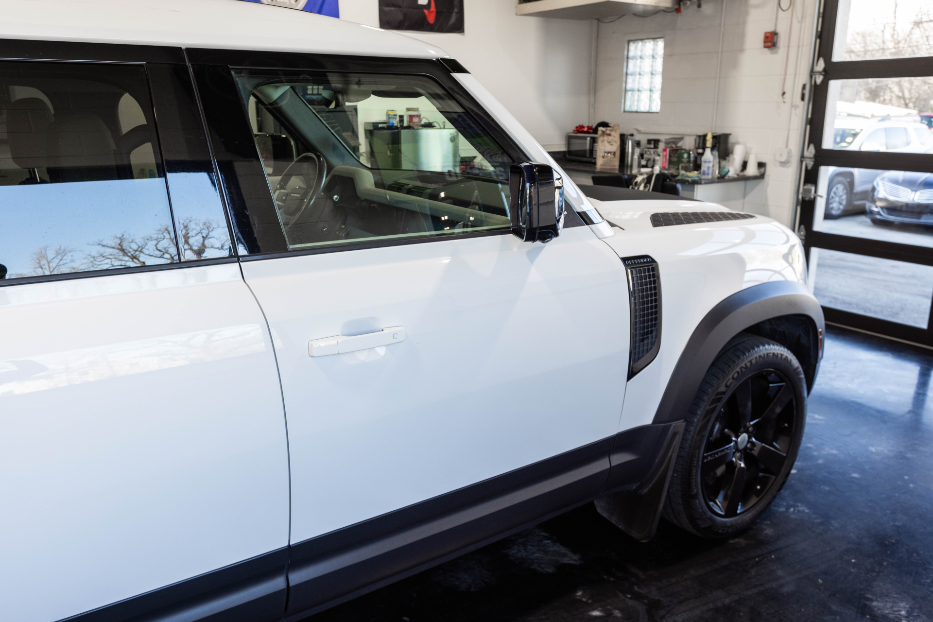 2022 LAND ROVER DEFENDER - Image 17