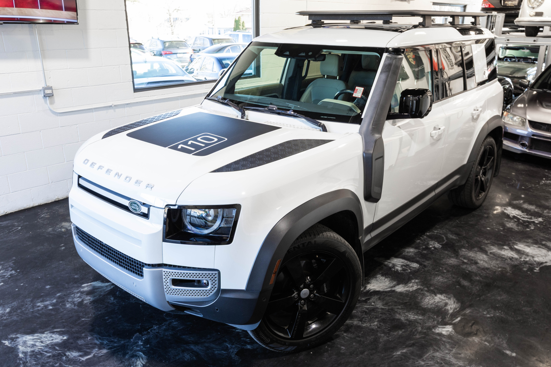 2022 LAND ROVER DEFENDER - Image 2