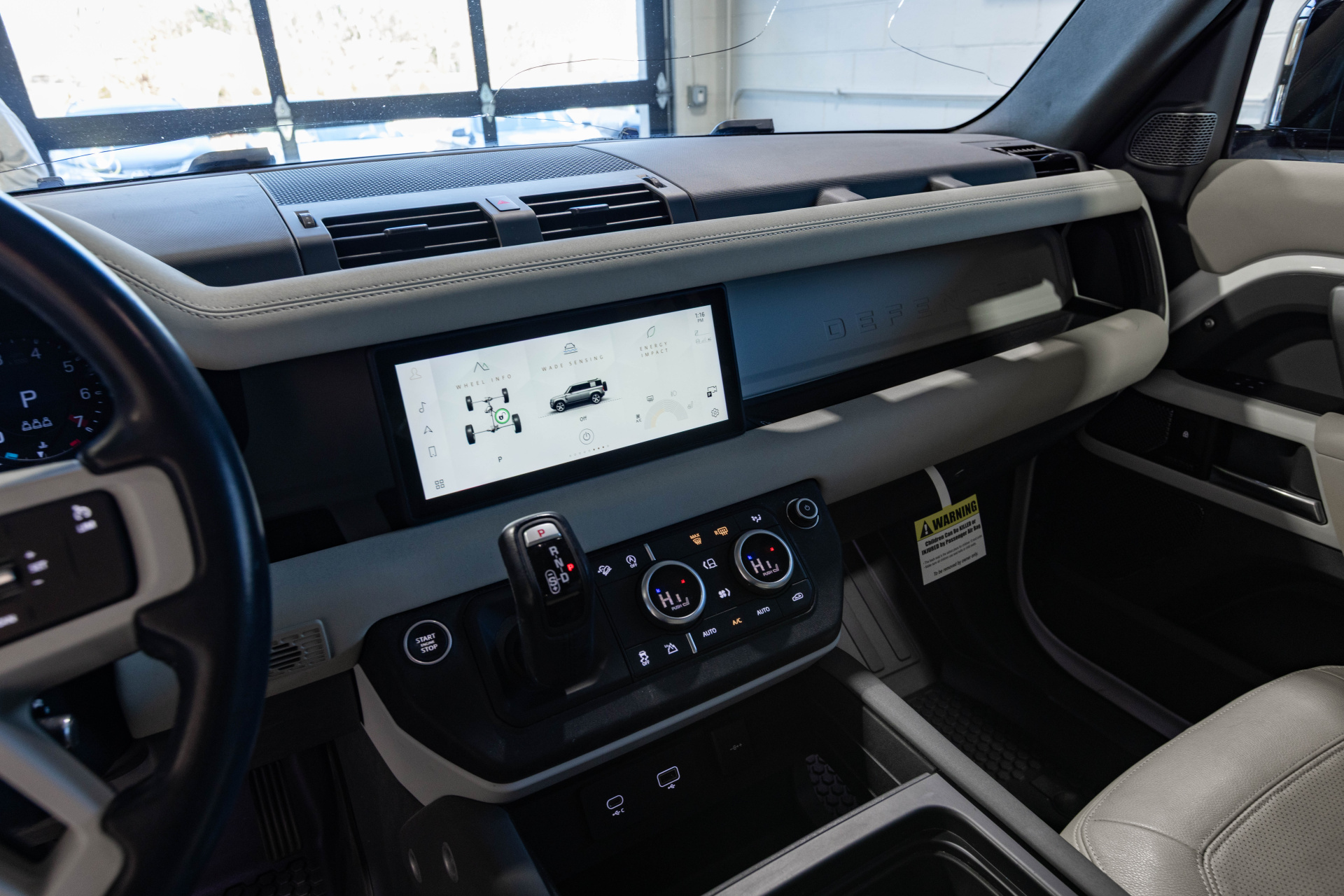 2022 LAND ROVER DEFENDER - Image 35