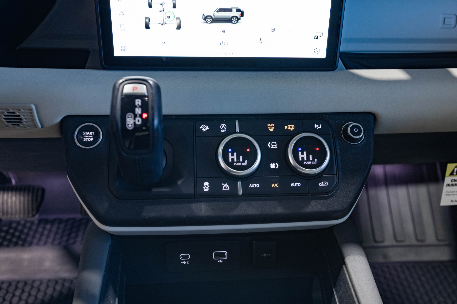 2022 LAND ROVER DEFENDER - Image 36