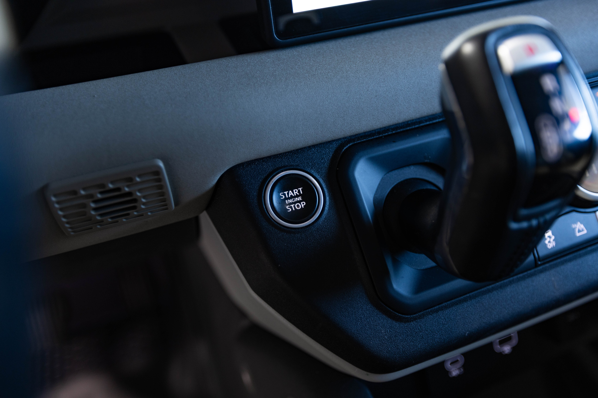 2022 LAND ROVER DEFENDER - Image 39