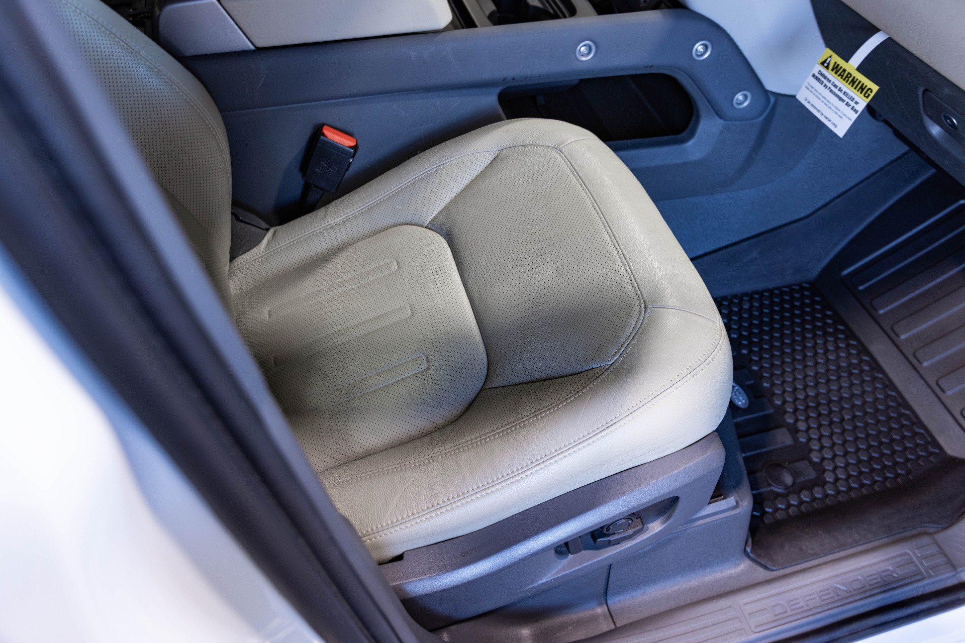 2022 LAND ROVER DEFENDER - Image 44