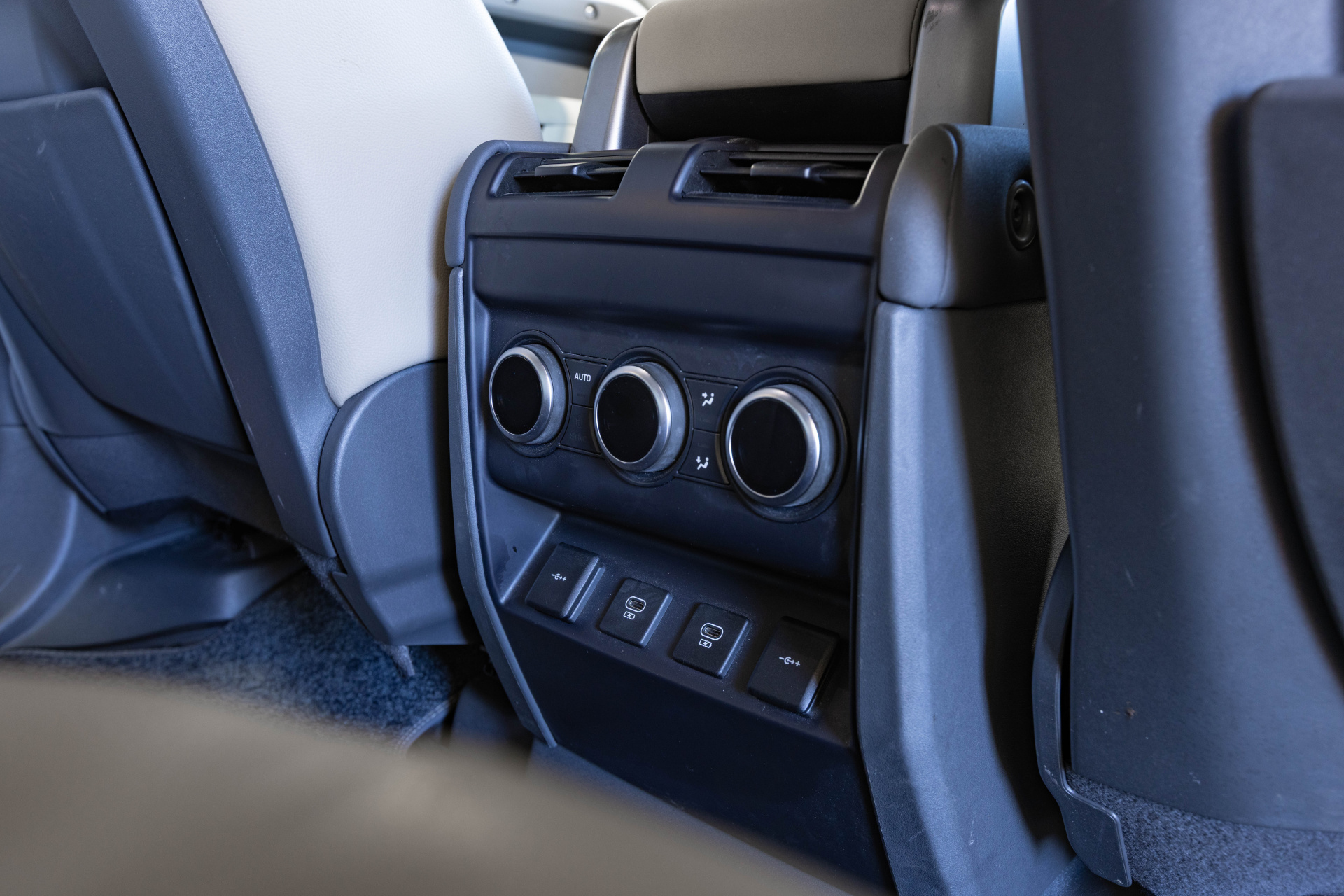 2022 LAND ROVER DEFENDER - Image 49