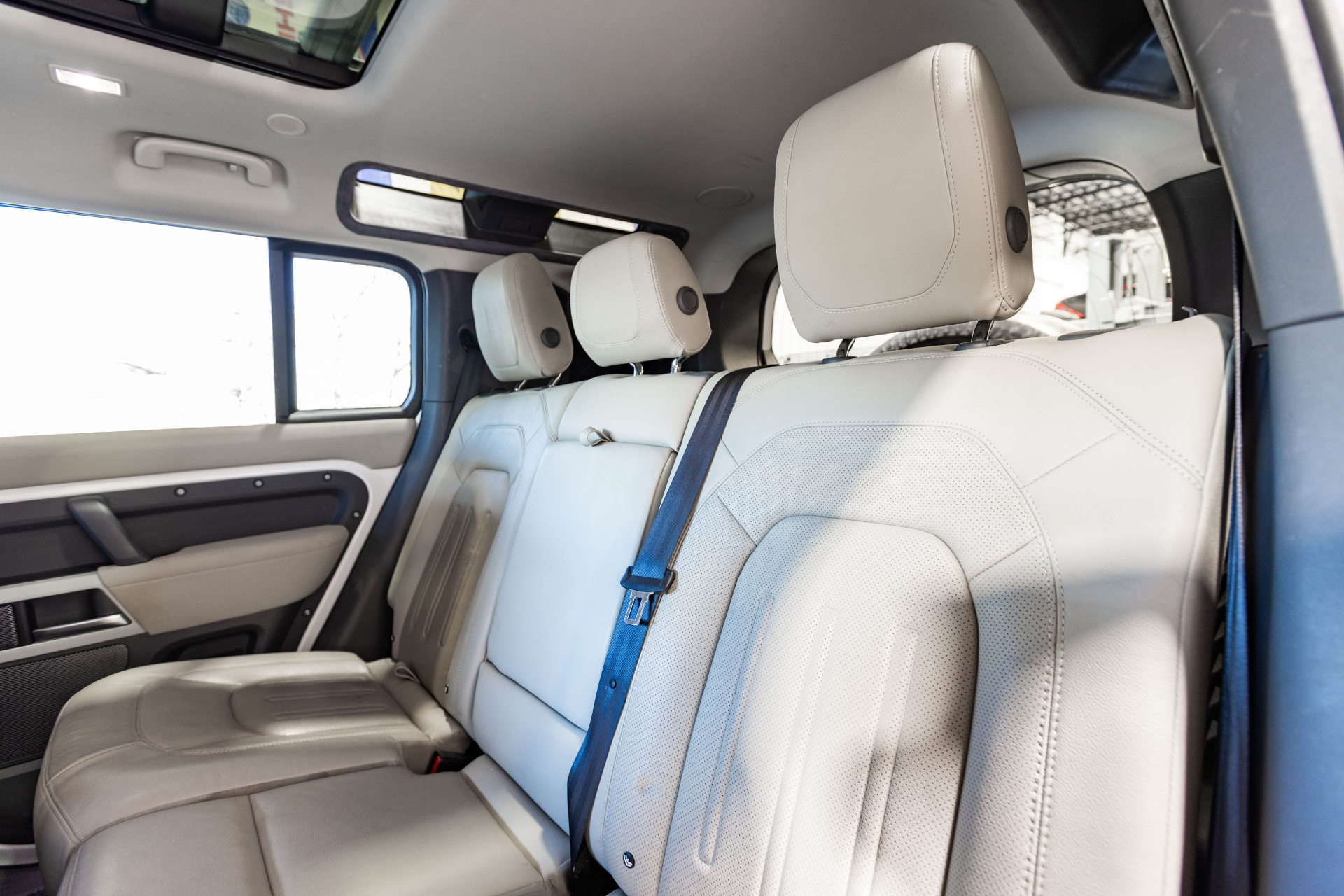 2022 LAND ROVER DEFENDER - Image 51