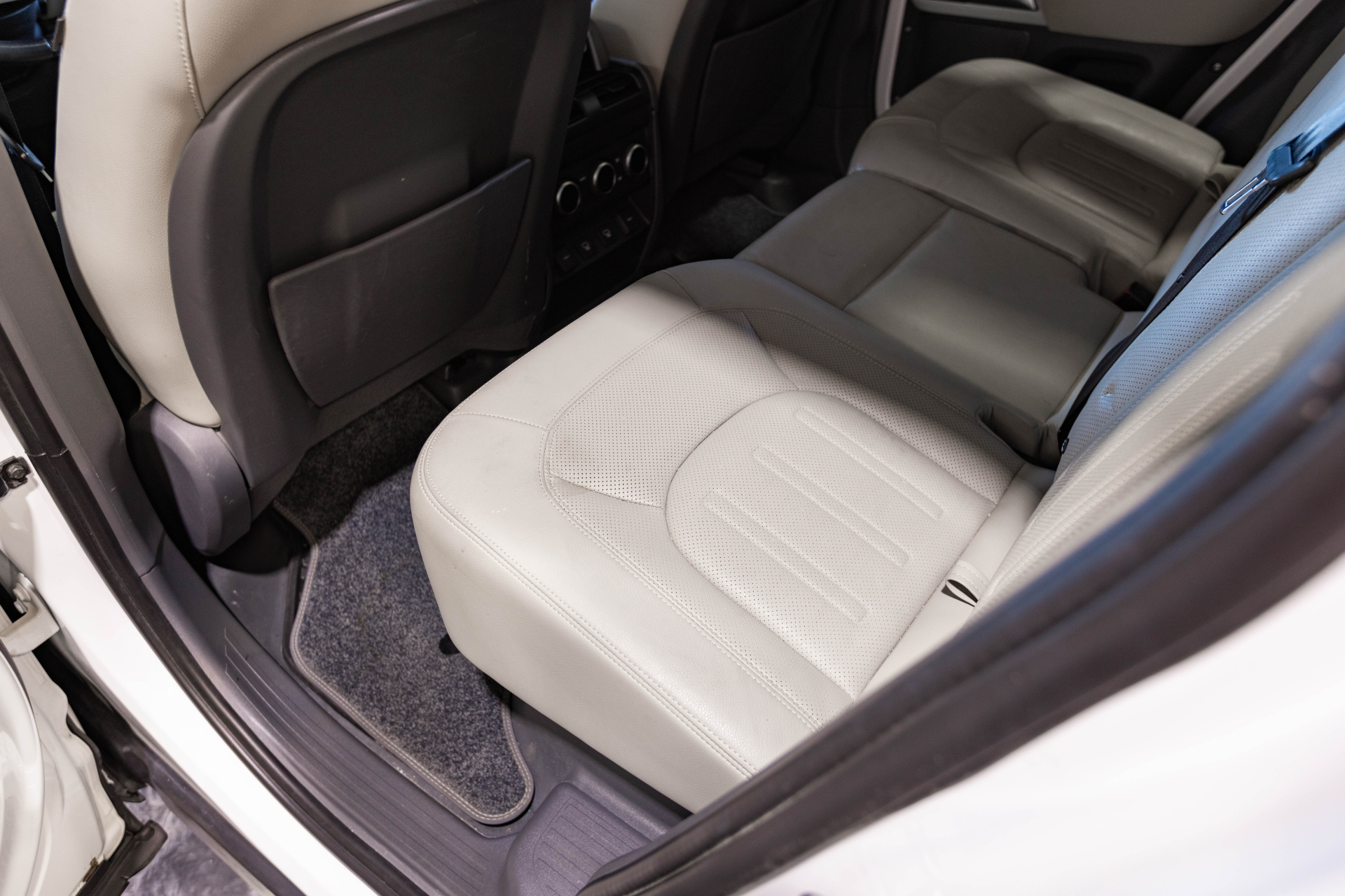 2022 LAND ROVER DEFENDER - Image 53